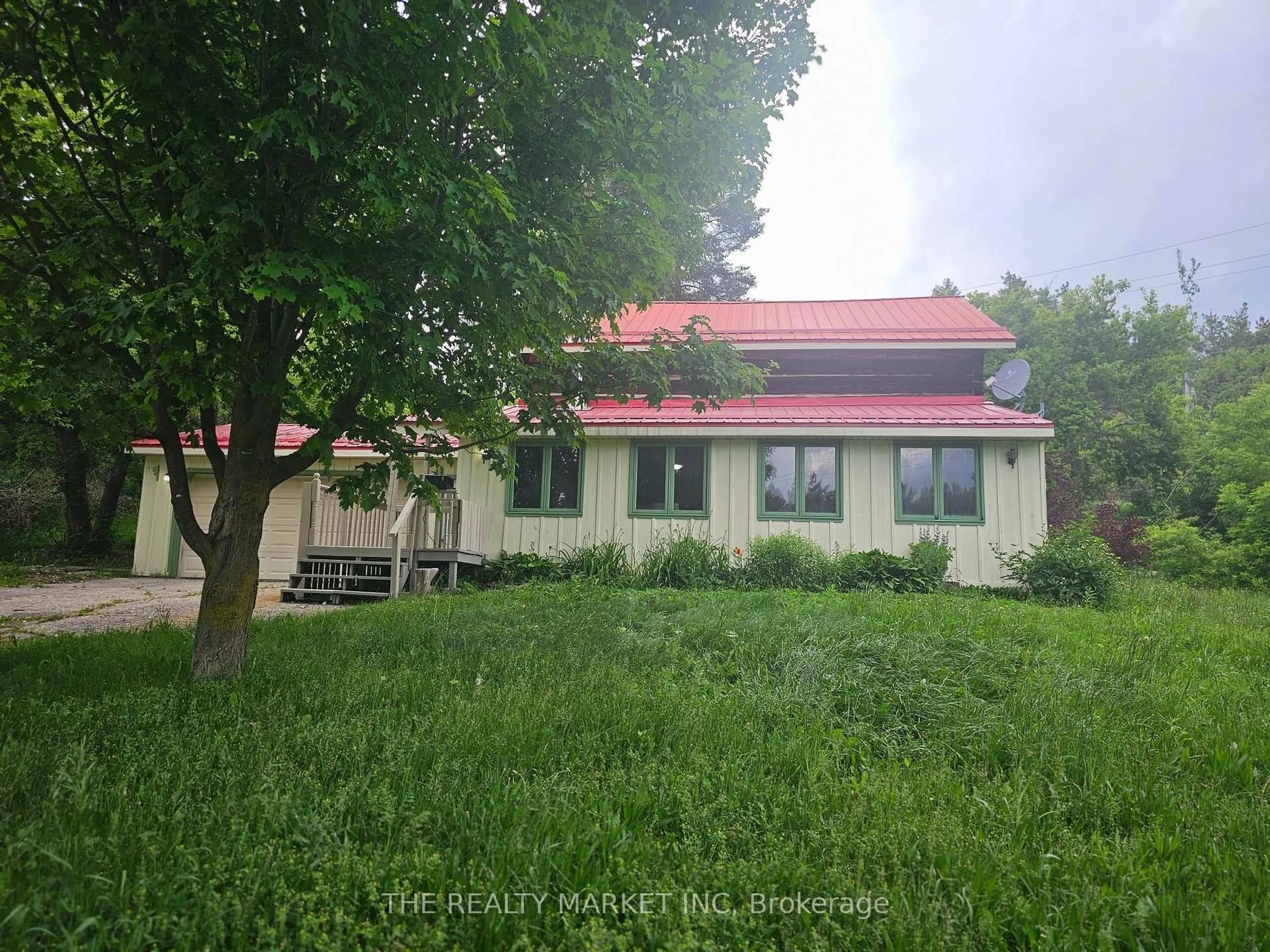 A pic from outside/outdoor area/front of a property/back of a property/a pic from drone, building for 507425 Hwy 89 Highway, Mulmur Ontario L9V 0P3