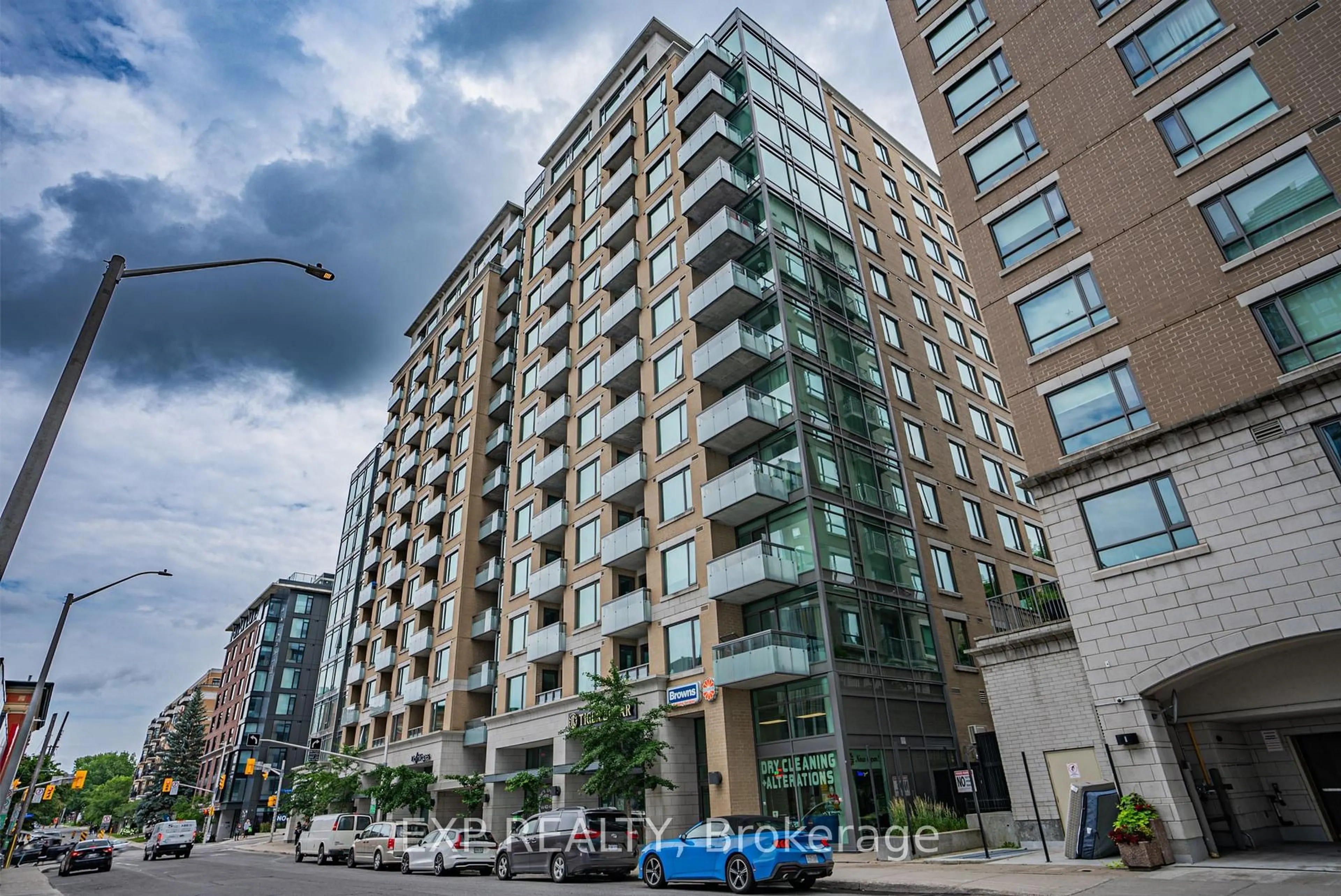 Unknown for 238 BESSERER St #1407, Ottawa Ontario K1N 6B1