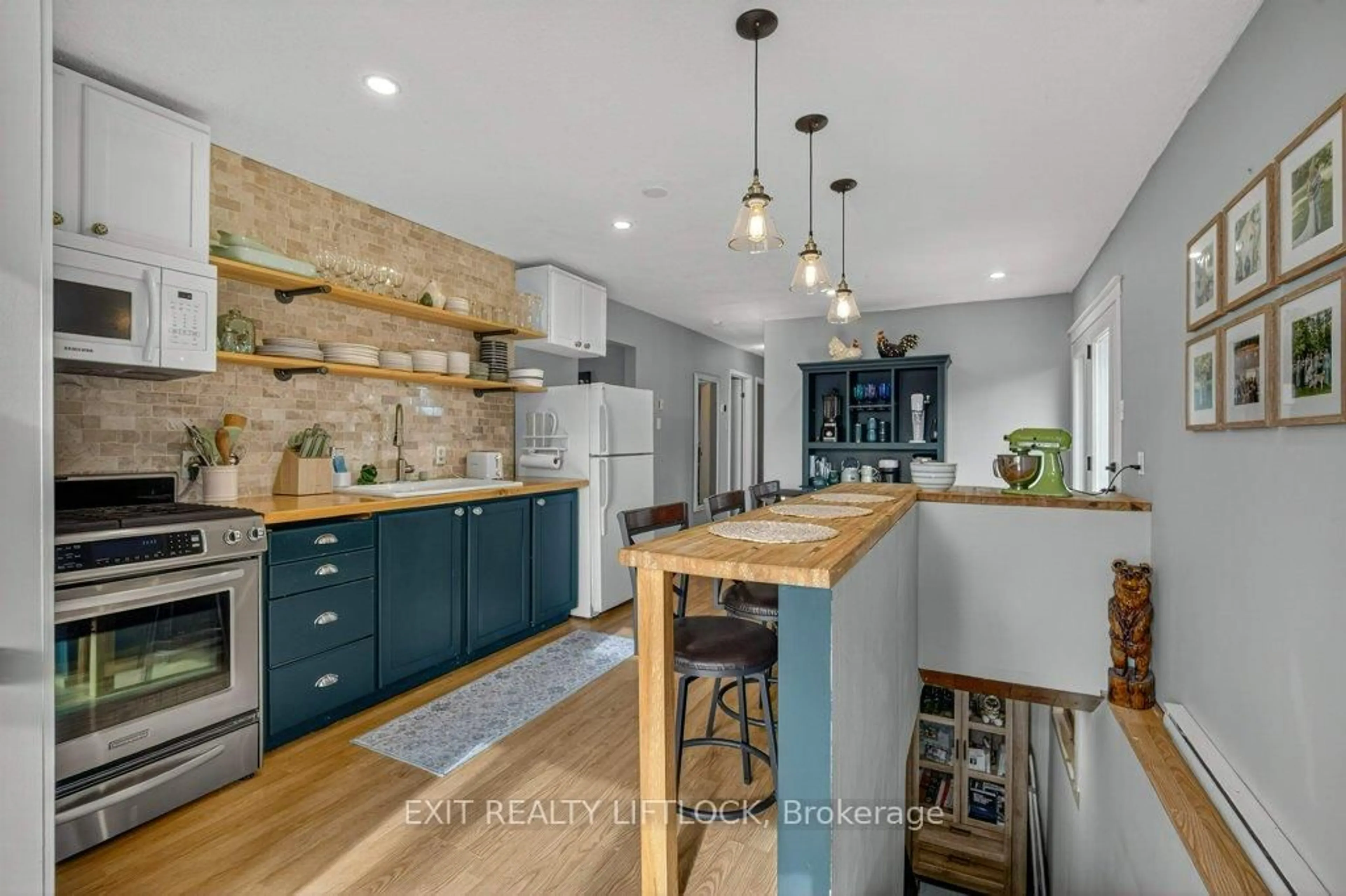 Open concept kitchen, unknown for 128 Orange Corners Rd, Kawartha Lakes Ontario K0L 2W0