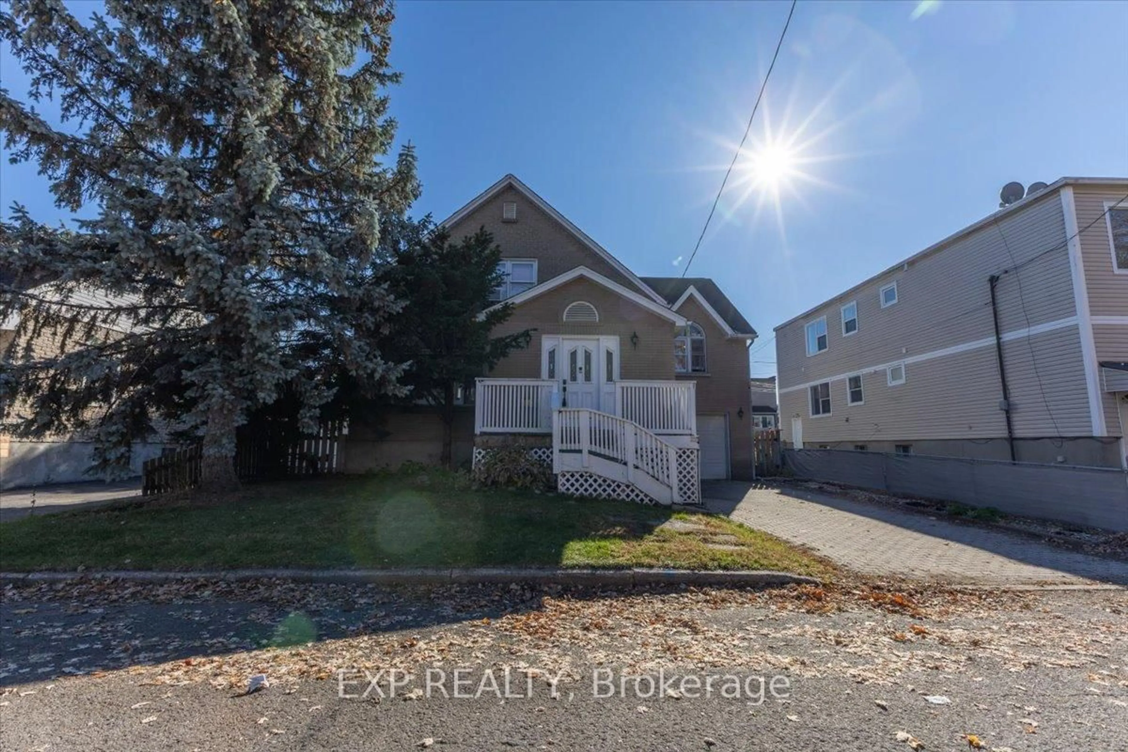 A pic from outside/outdoor area/front of a property/back of a property/a pic from drone, unknown for 320 Joffre-Belanger Way, Ottawa Ontario K1L 5K4