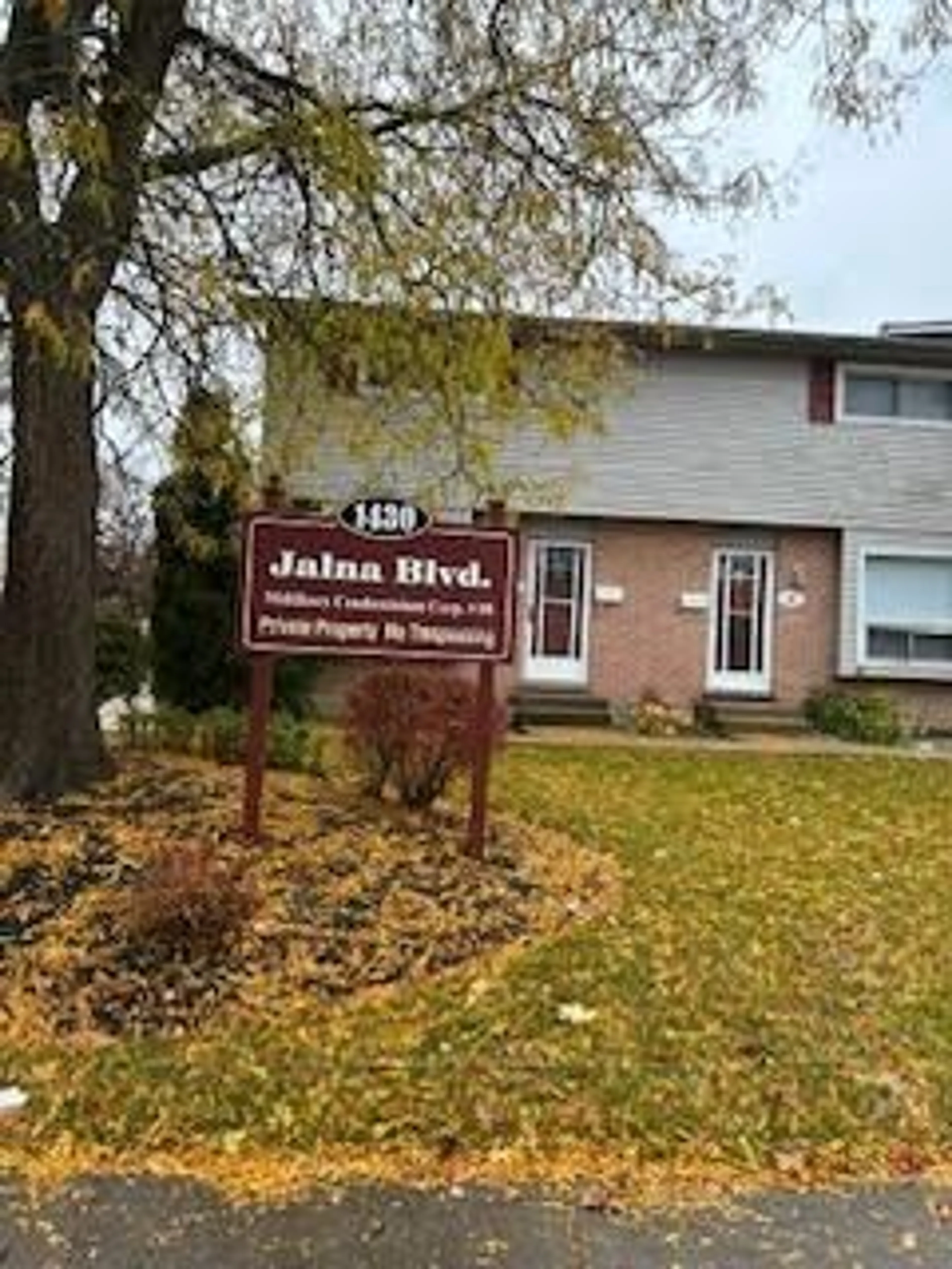 Home with brick exterior material, unknown for 1430 Jalna Blvd #27, London South Ontario N6E 3C1