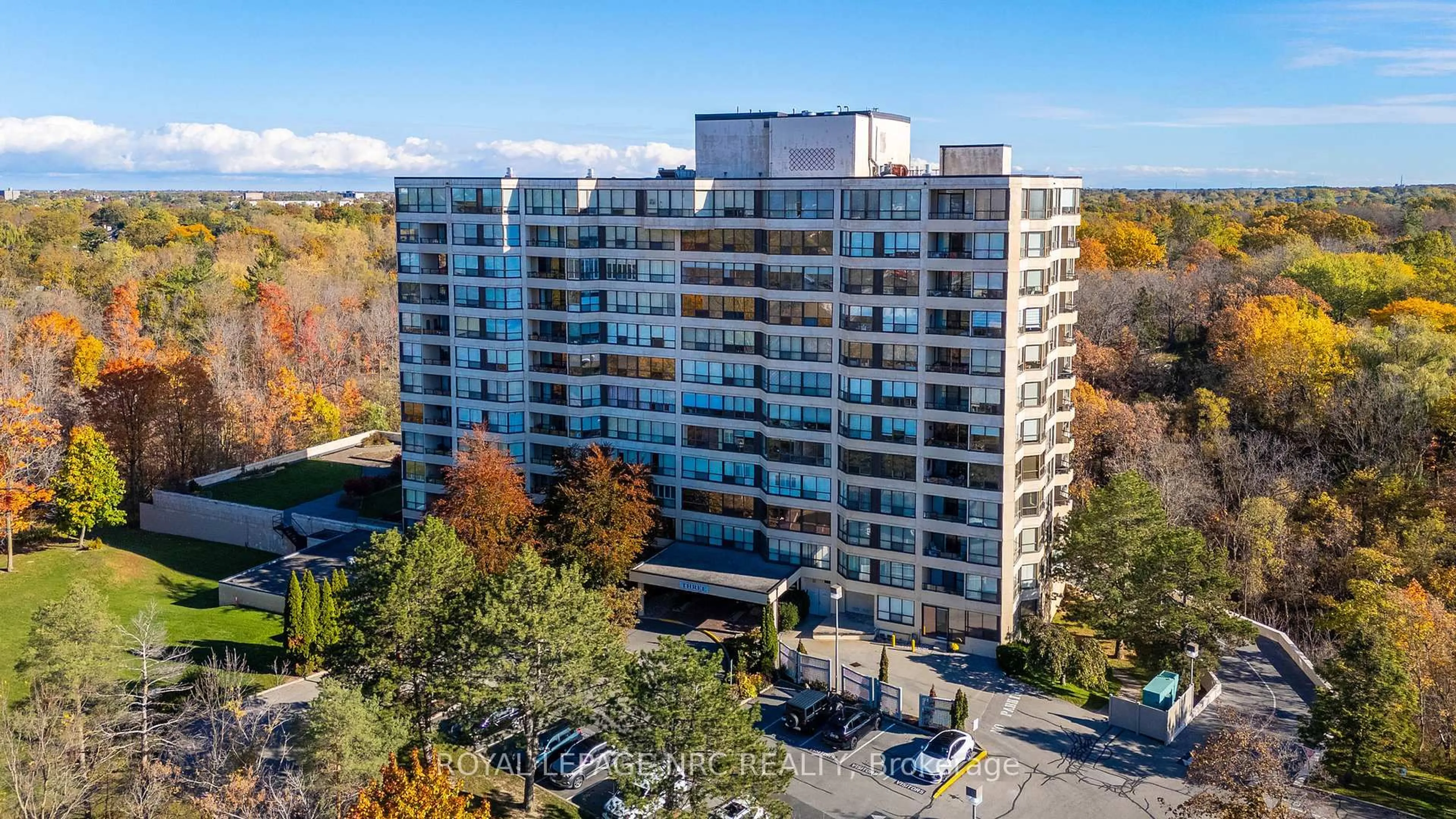 A pic from outside/outdoor area/front of a property/back of a property/a pic from drone, city buildings view from balcony for 3 Towering Hts Blvd #102, St. Catharines Ontario L2T 4A4