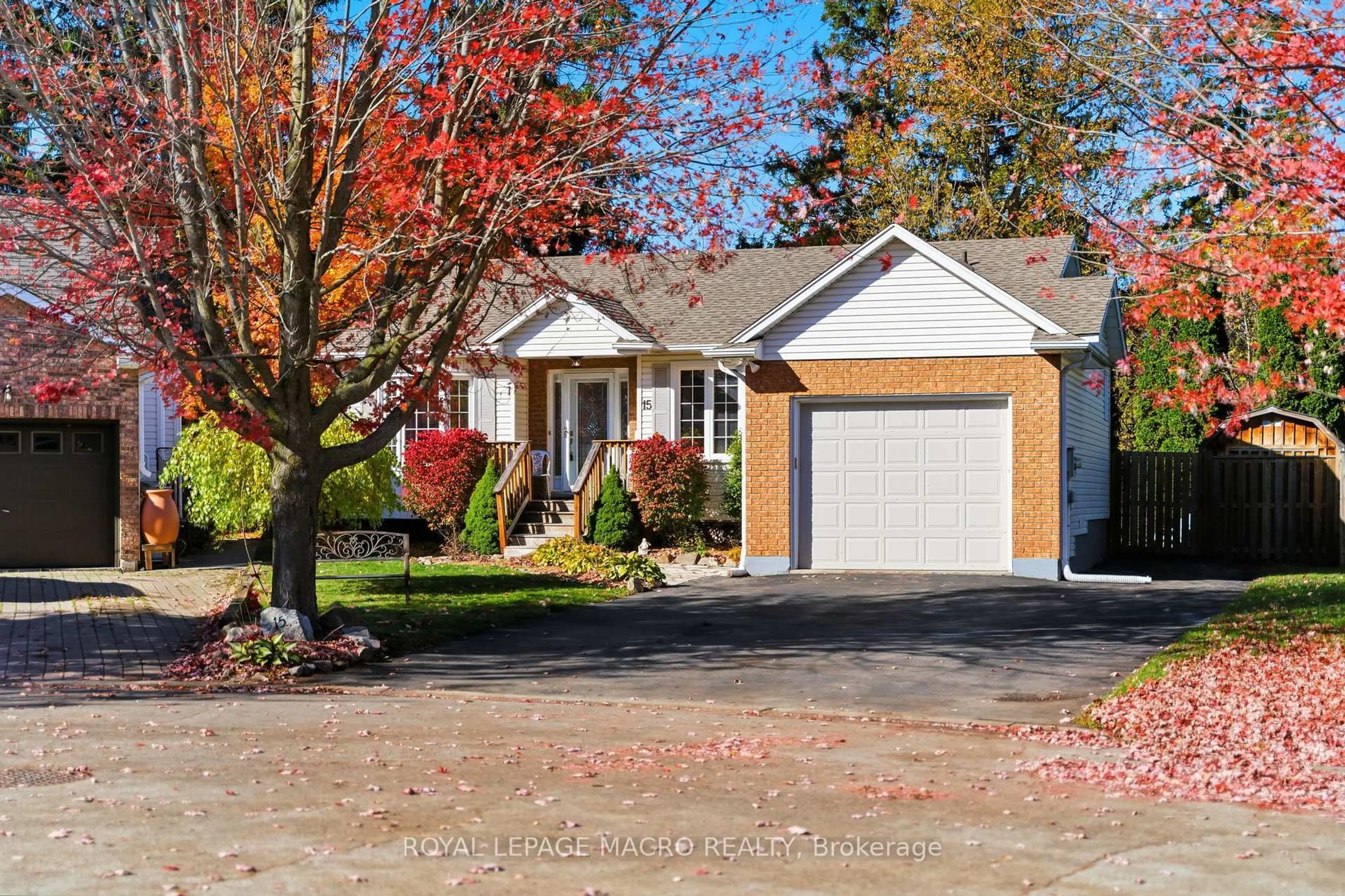 Home with brick exterior material, street for 15 Anderson Cres, West Lincoln Ontario L0R 2A0