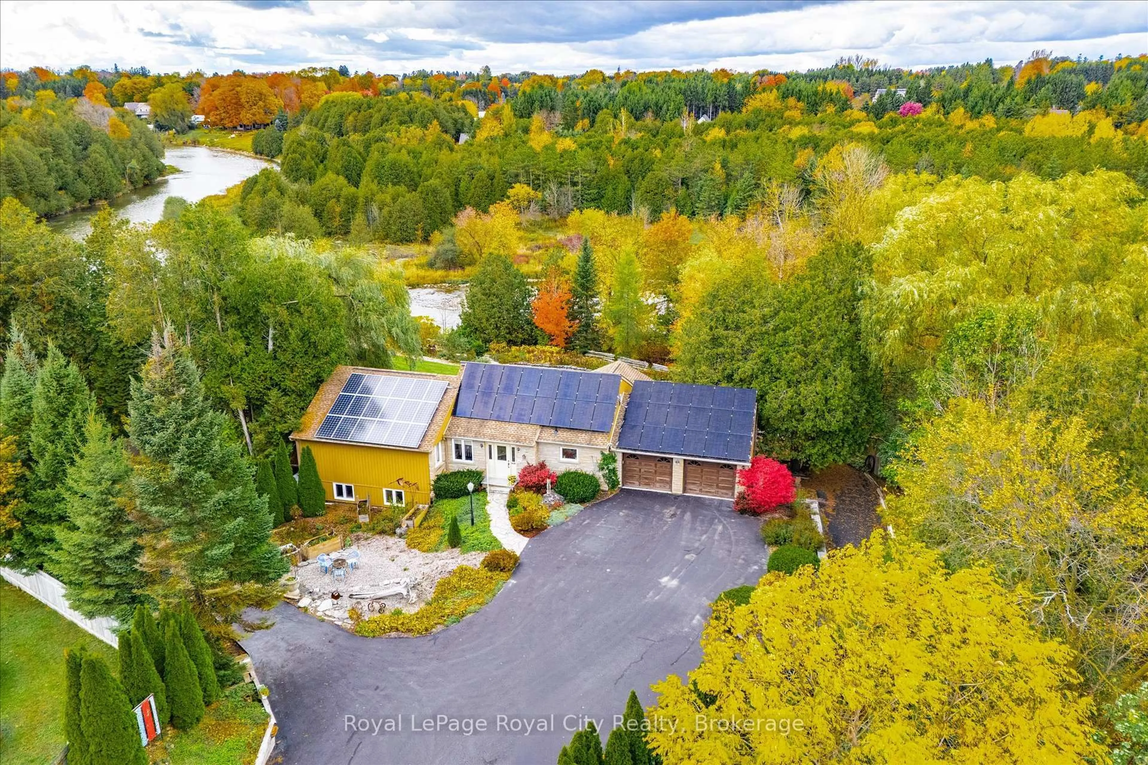 A pic from outside/outdoor area/front of a property/back of a property/a pic from drone, water/lake/river/ocean view for 8060 Wellington Rd 18 Rd, Centre Wellington Ontario N1M 2W5