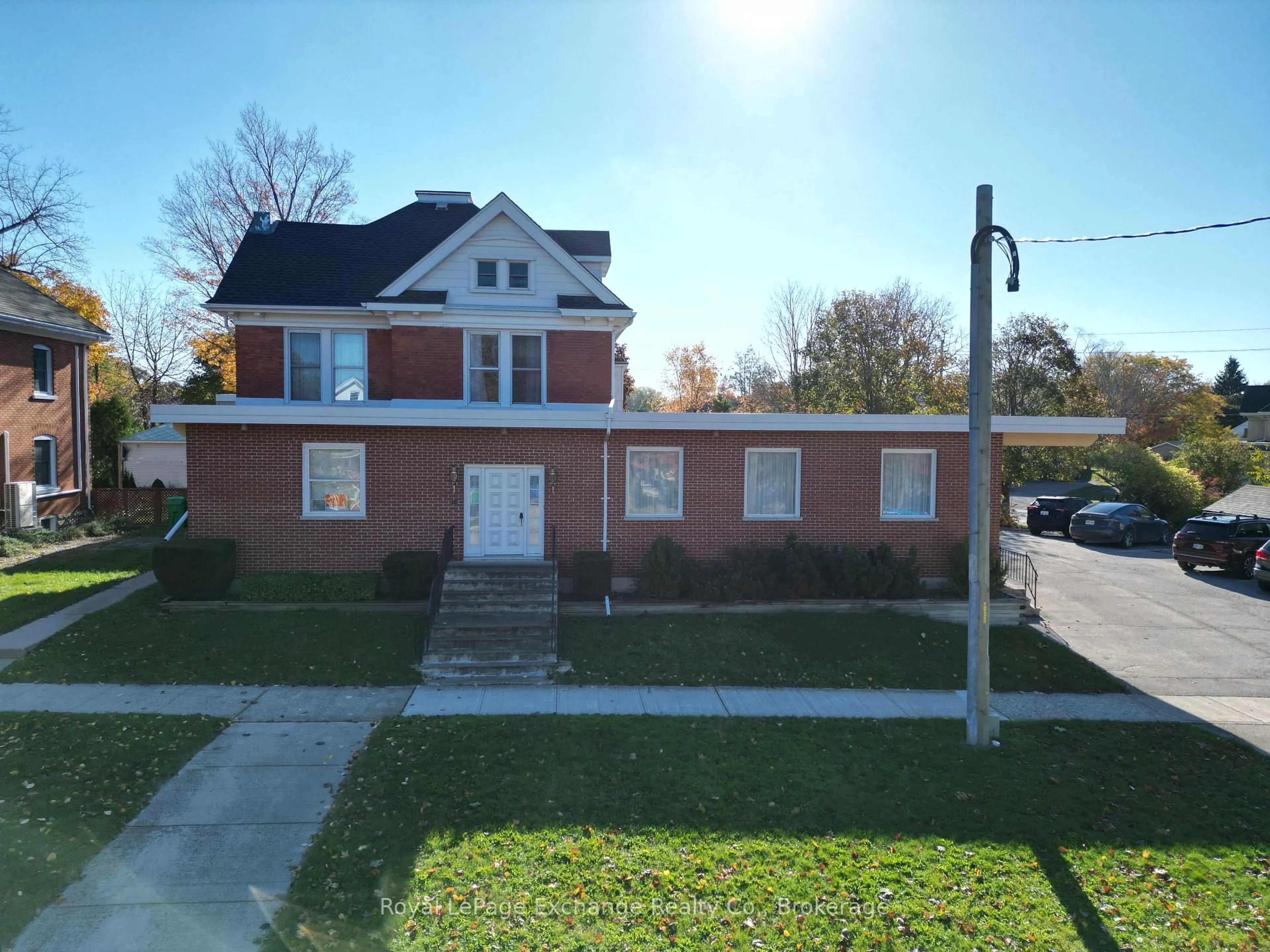 Home with brick exterior material, street for 77 Montreal St, Goderich Ontario N7A 2G5