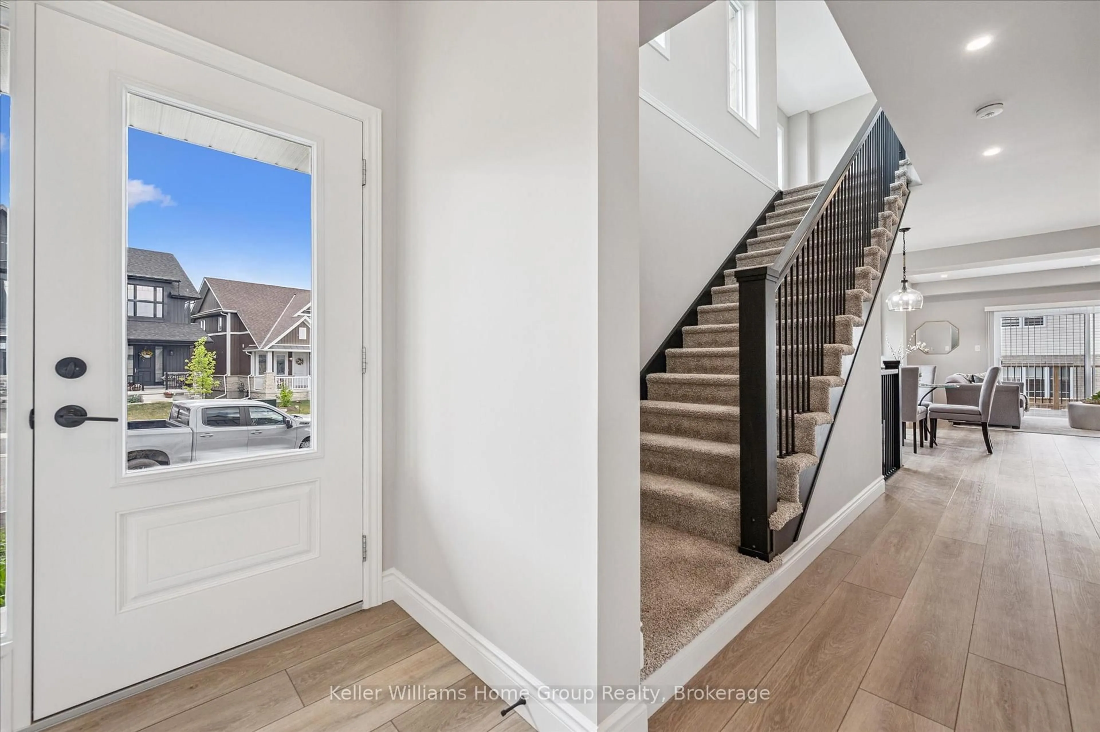 Indoor entryway for 59 Hedley Lane, Centre Wellington Ontario N0B 1S0