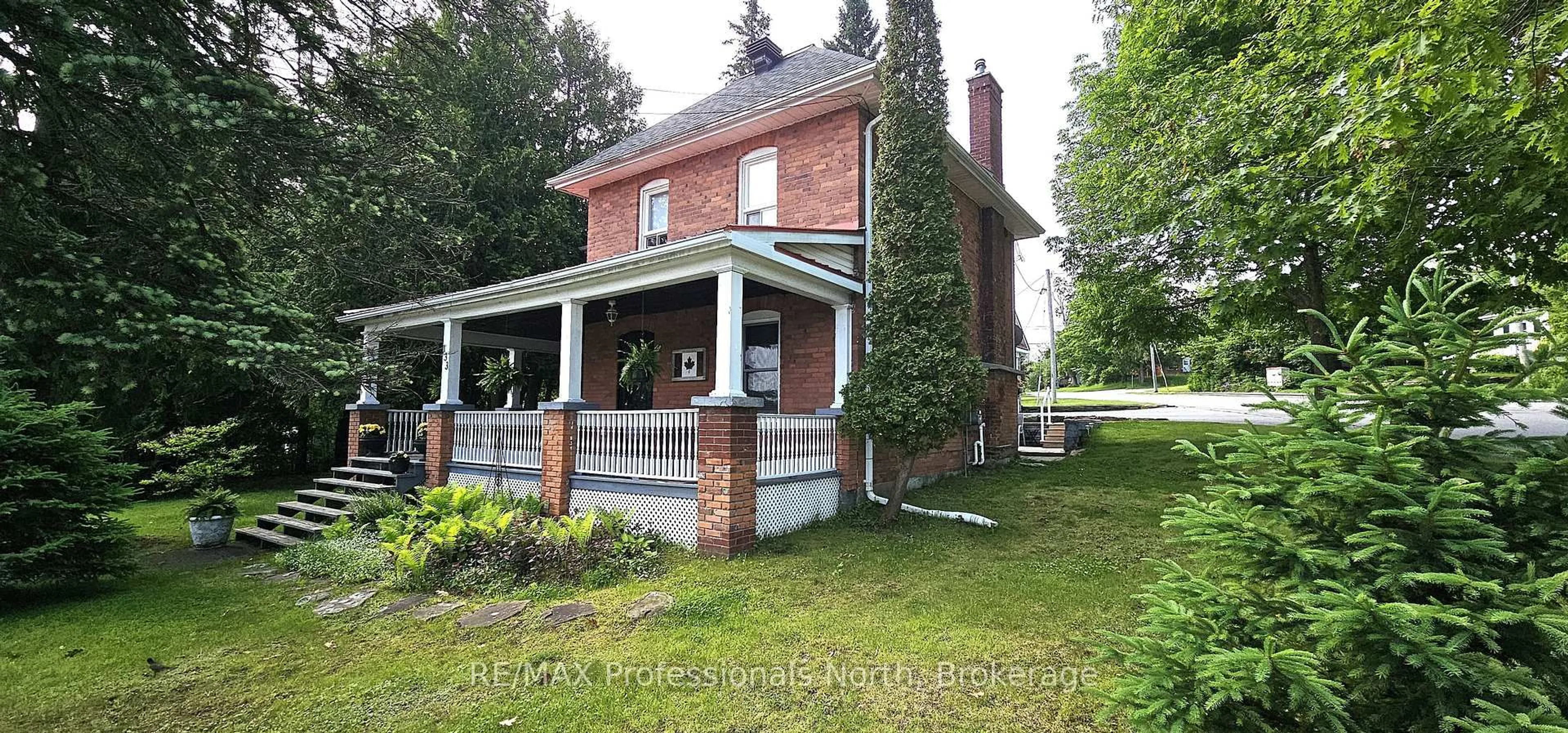Unknown for 133 Main St, Huntsville Ontario P1H 1W5