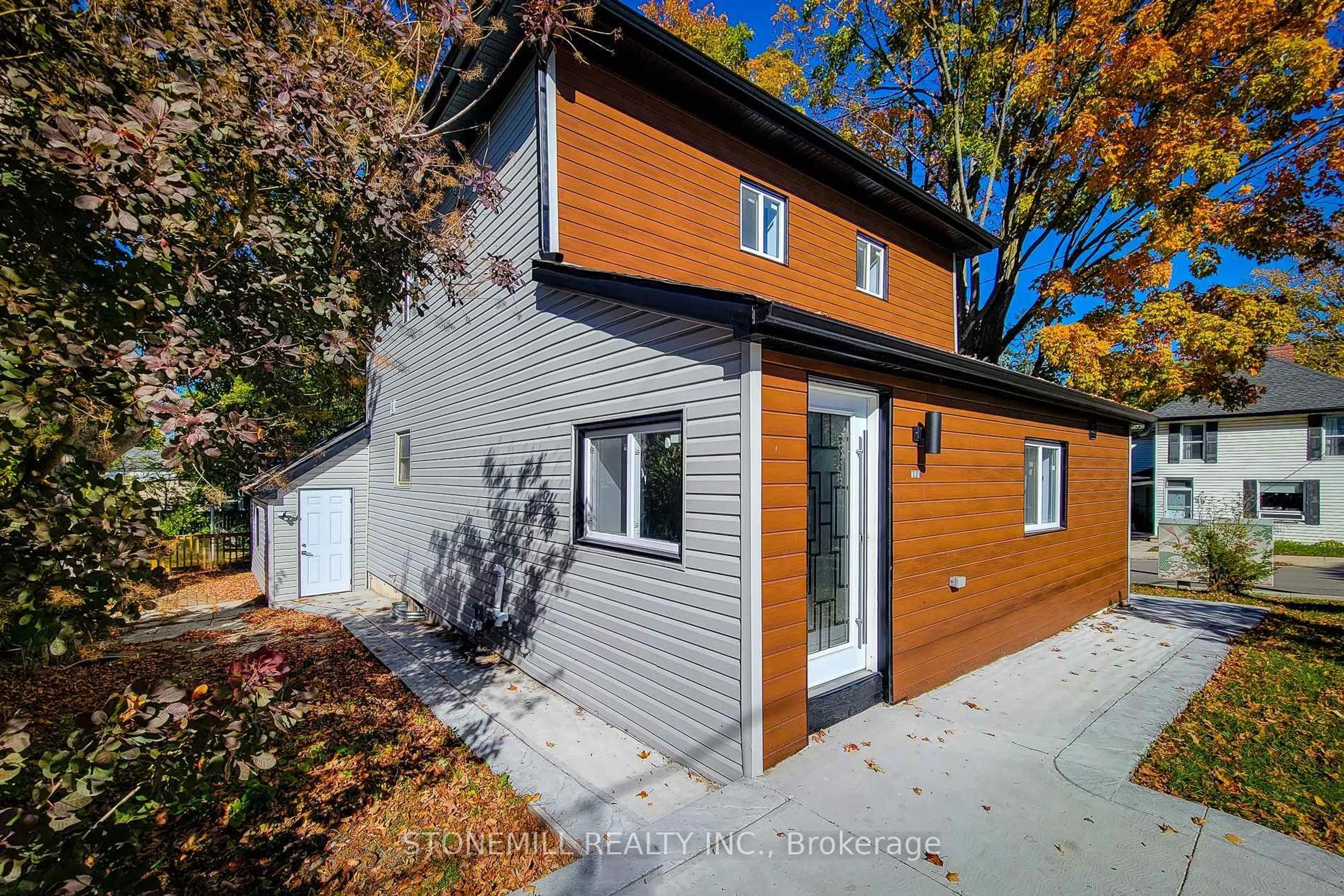 Home with brick exterior material, street for 727 College Ave, Woodstock Ontario N4S 2C7