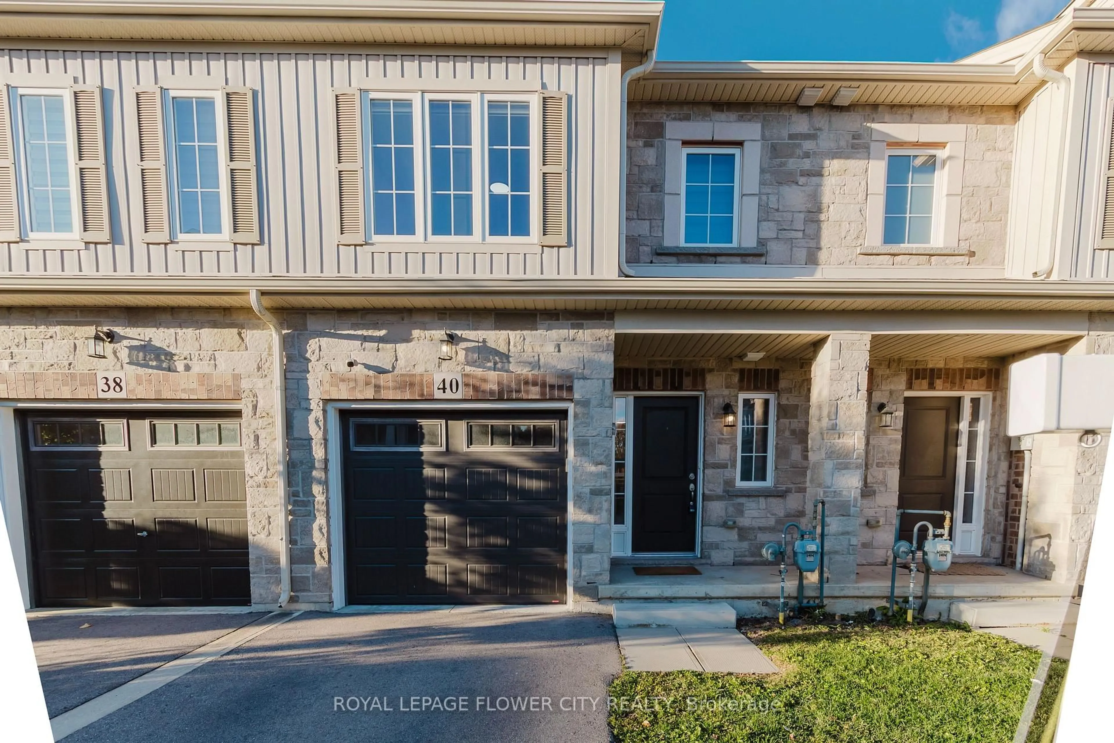 Home with brick exterior material, street for 40 Dayman Dr, Hamilton Ontario L9K 0J9