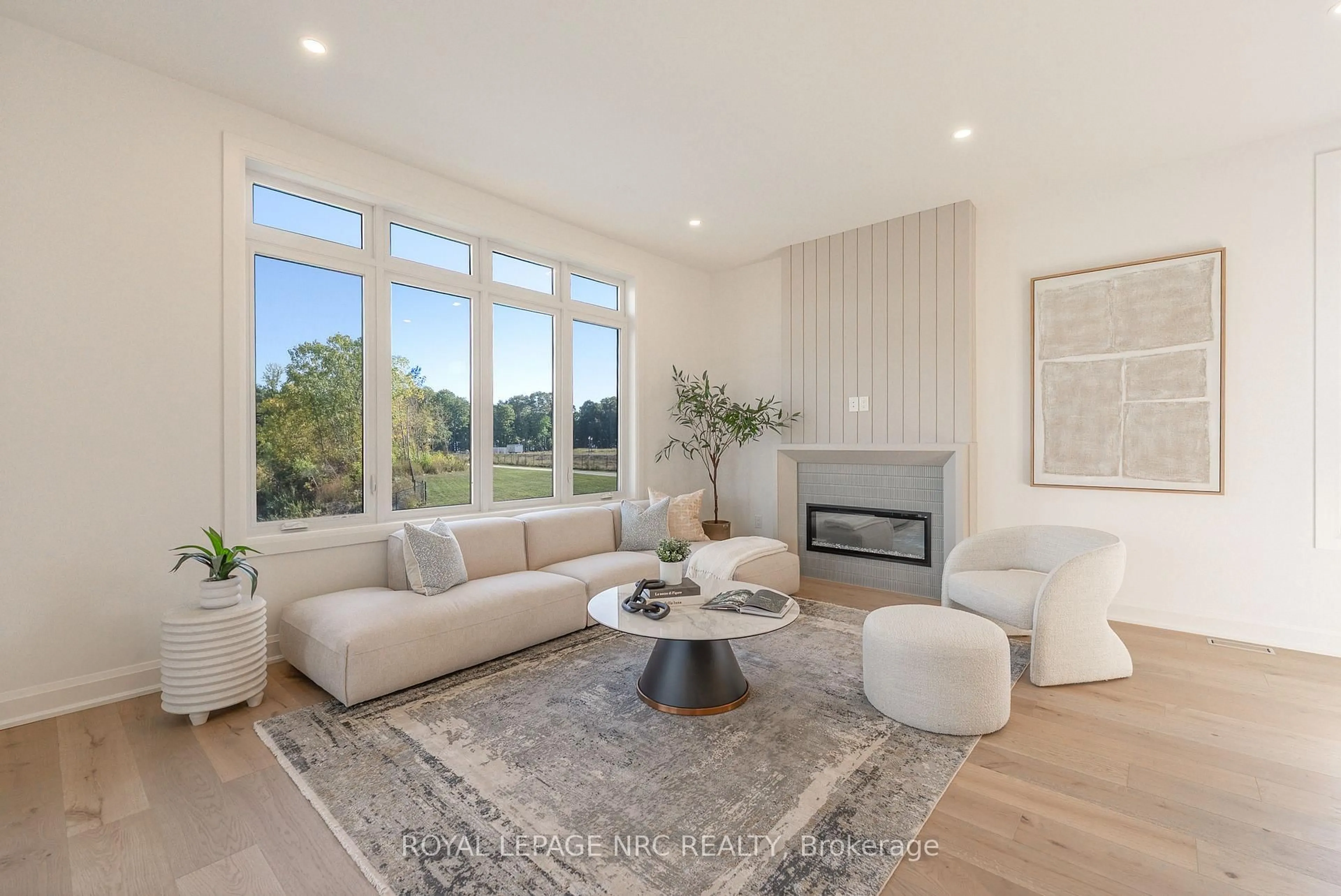 Living room with furniture, unknown for 448 (Lot 22) CAYUGA Dr, Fort Erie Ontario L2A 1C2