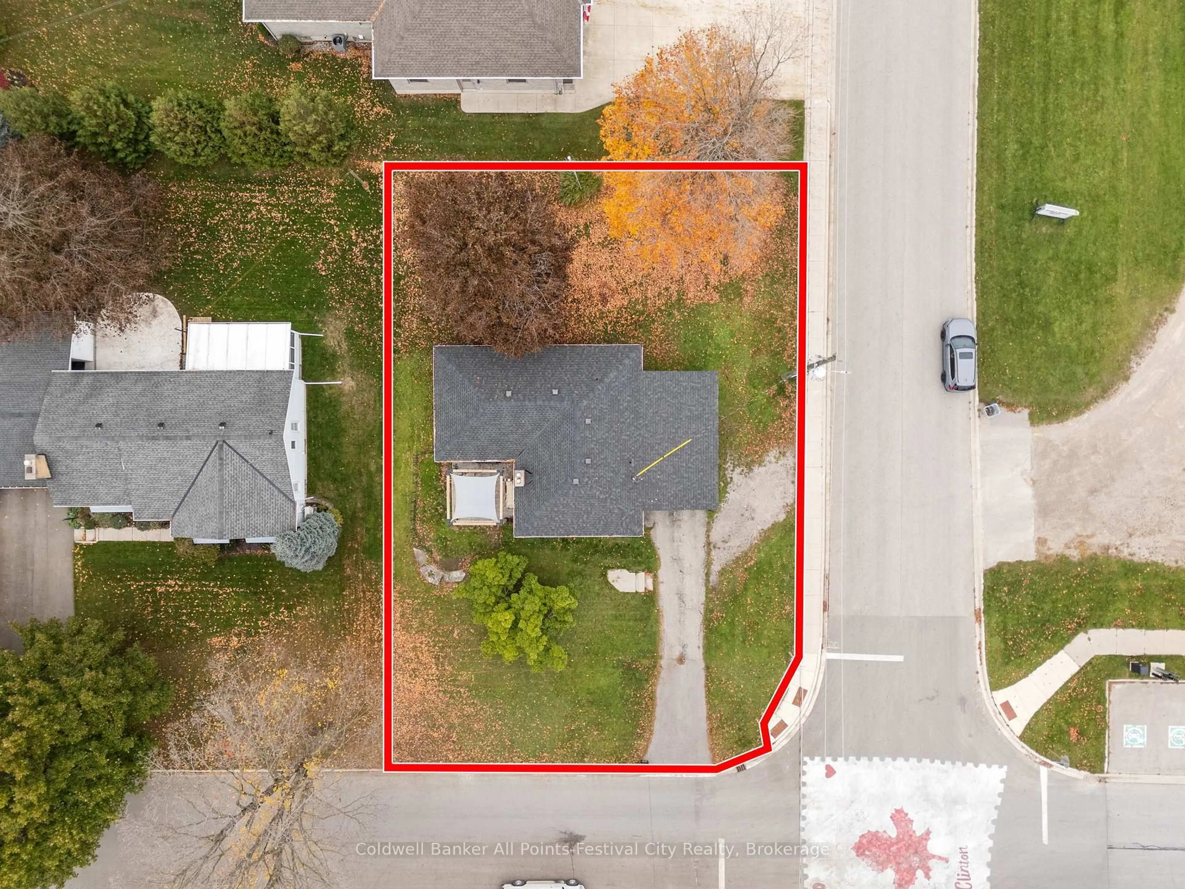 A pic from outside/outdoor area/front of a property/back of a property/a pic from drone, street for 69 Whitehead St, Central Huron Ontario N0M 1L0