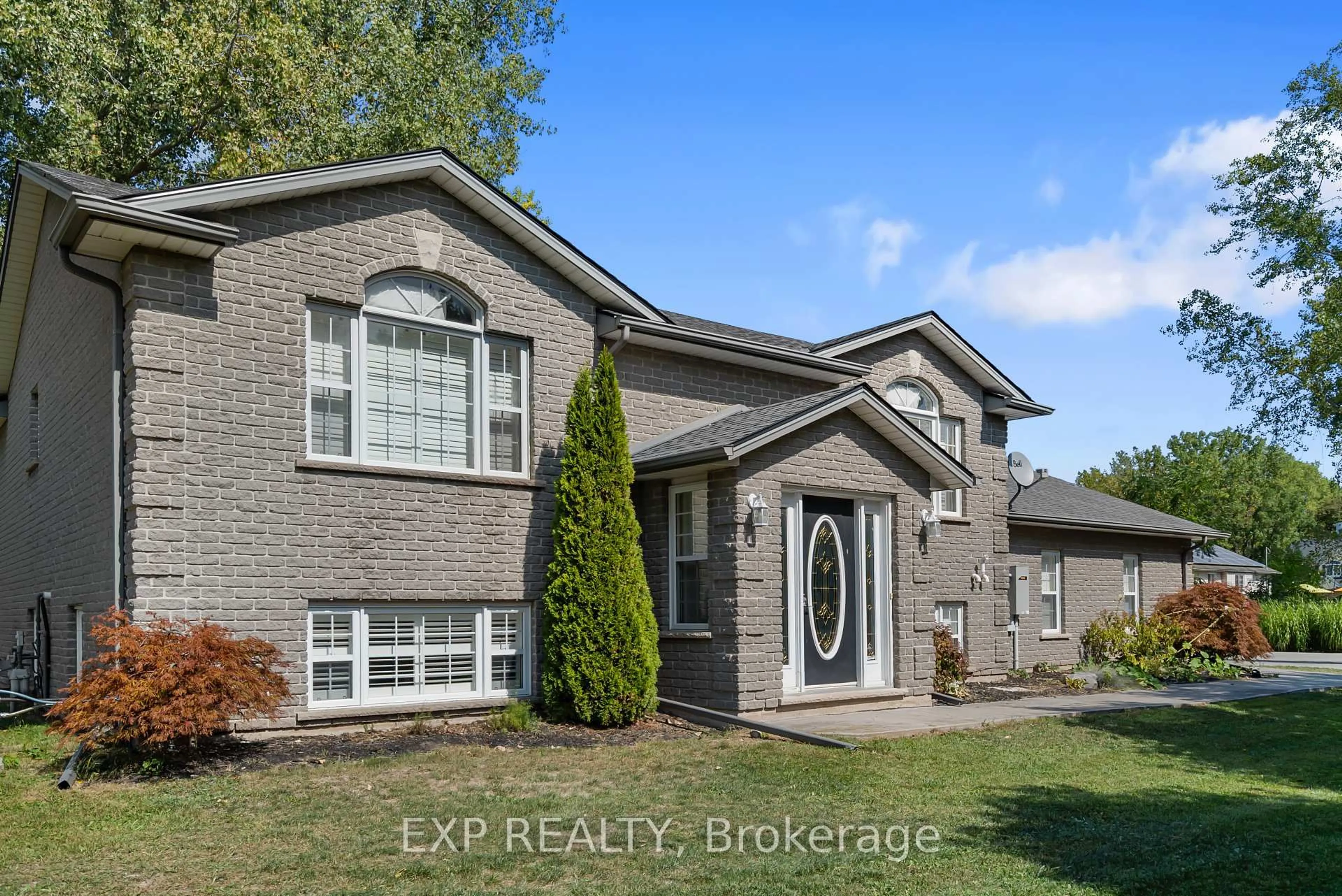 Home with brick exterior material, street for 93 PARK St, Fort Erie Ontario L0S 1N0