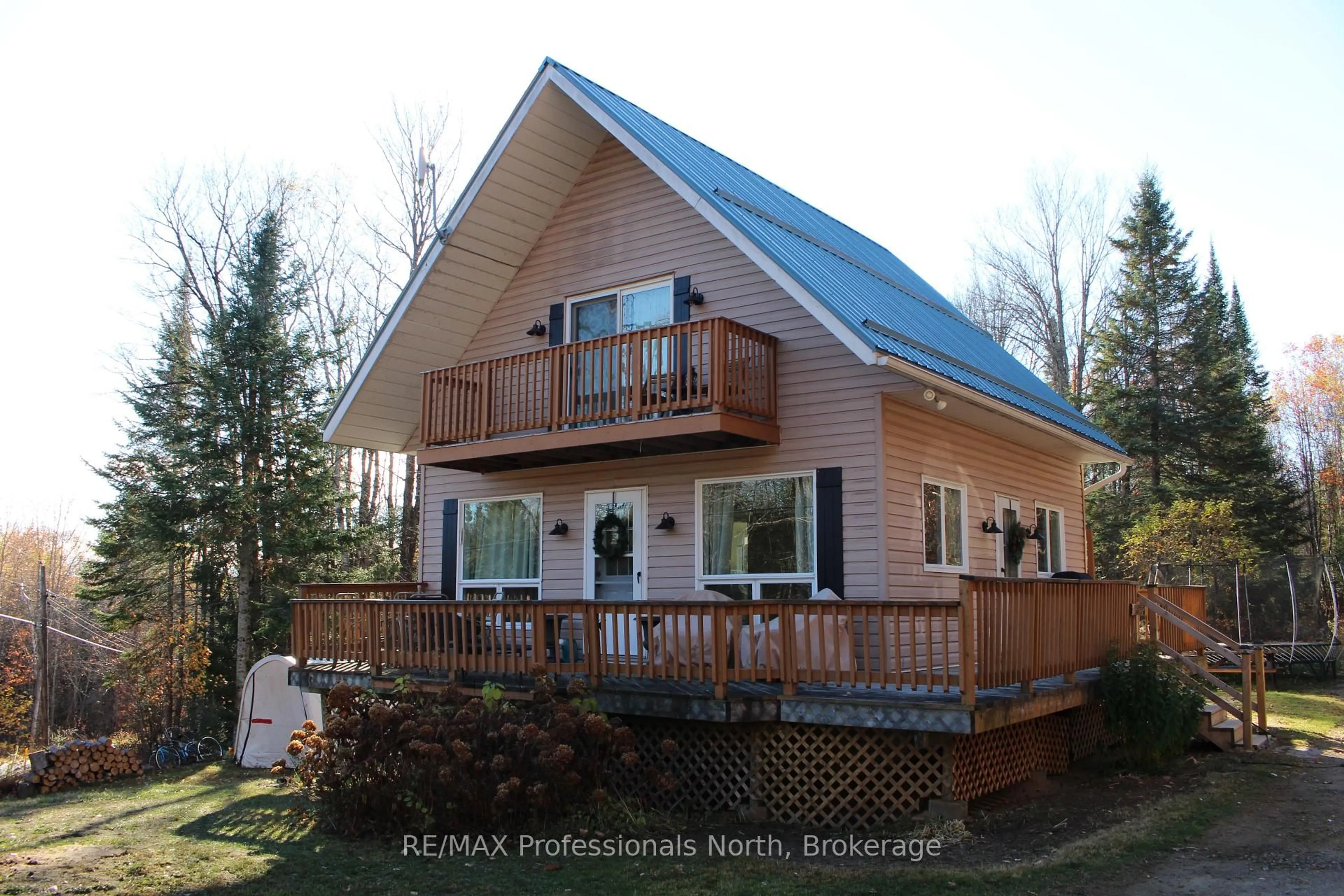 Home with vinyl exterior material, unknown for 1121 Old Donald Rd, Dysart et al Ontario K0M 1S0