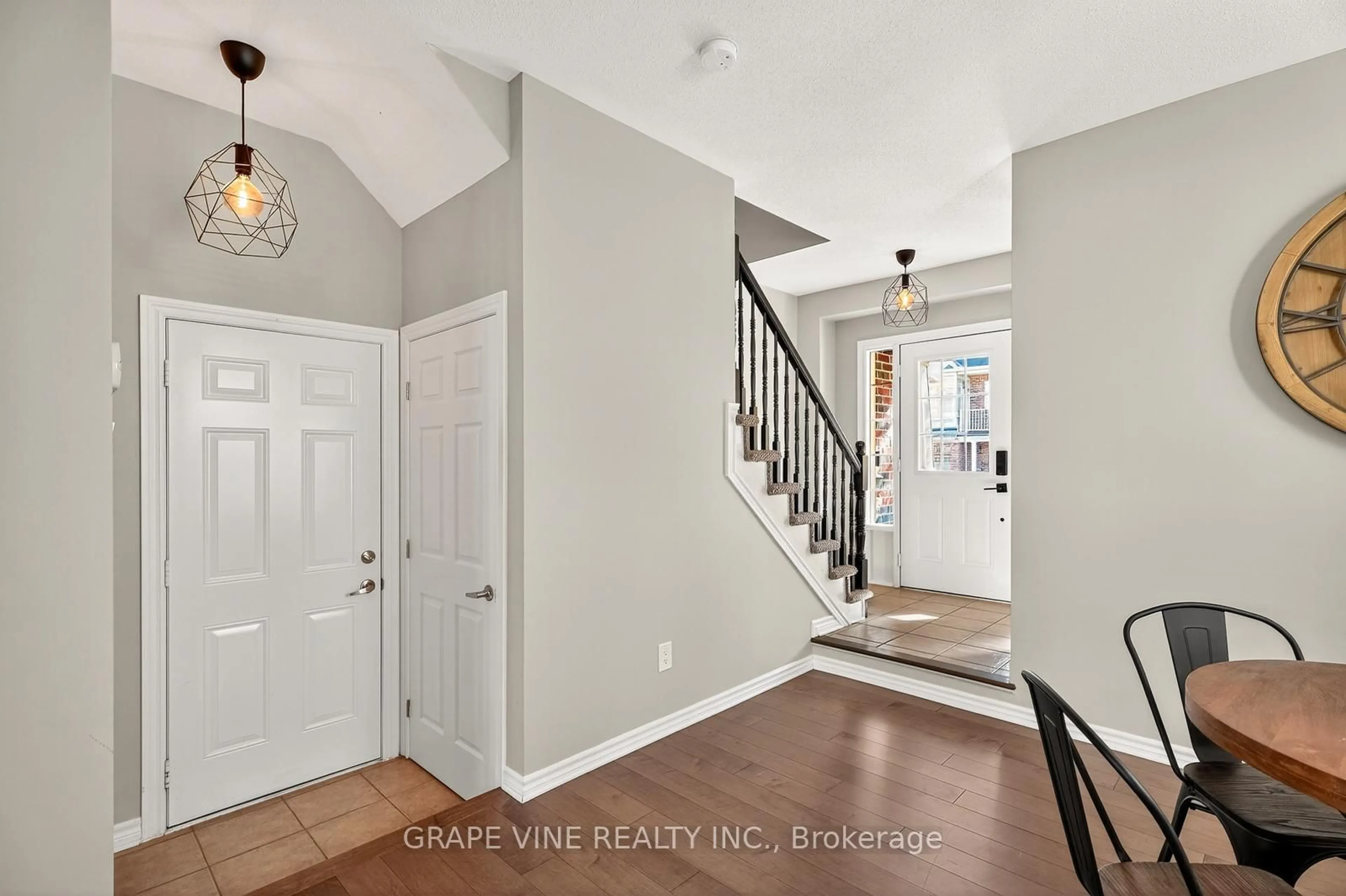 Indoor entryway for 232 Burnaby Dr, Ottawa Ontario K2S 0J9