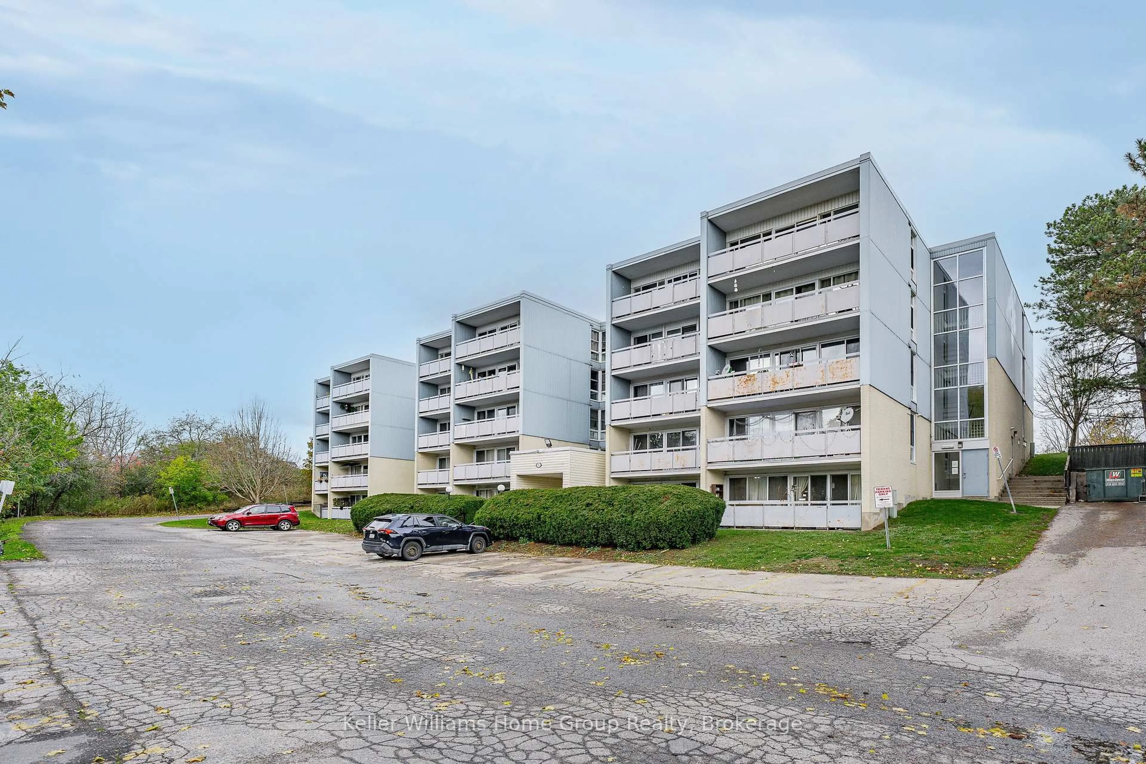 Unknown for 91 Conroy Cres #408, Guelph Ontario N1G 2V5