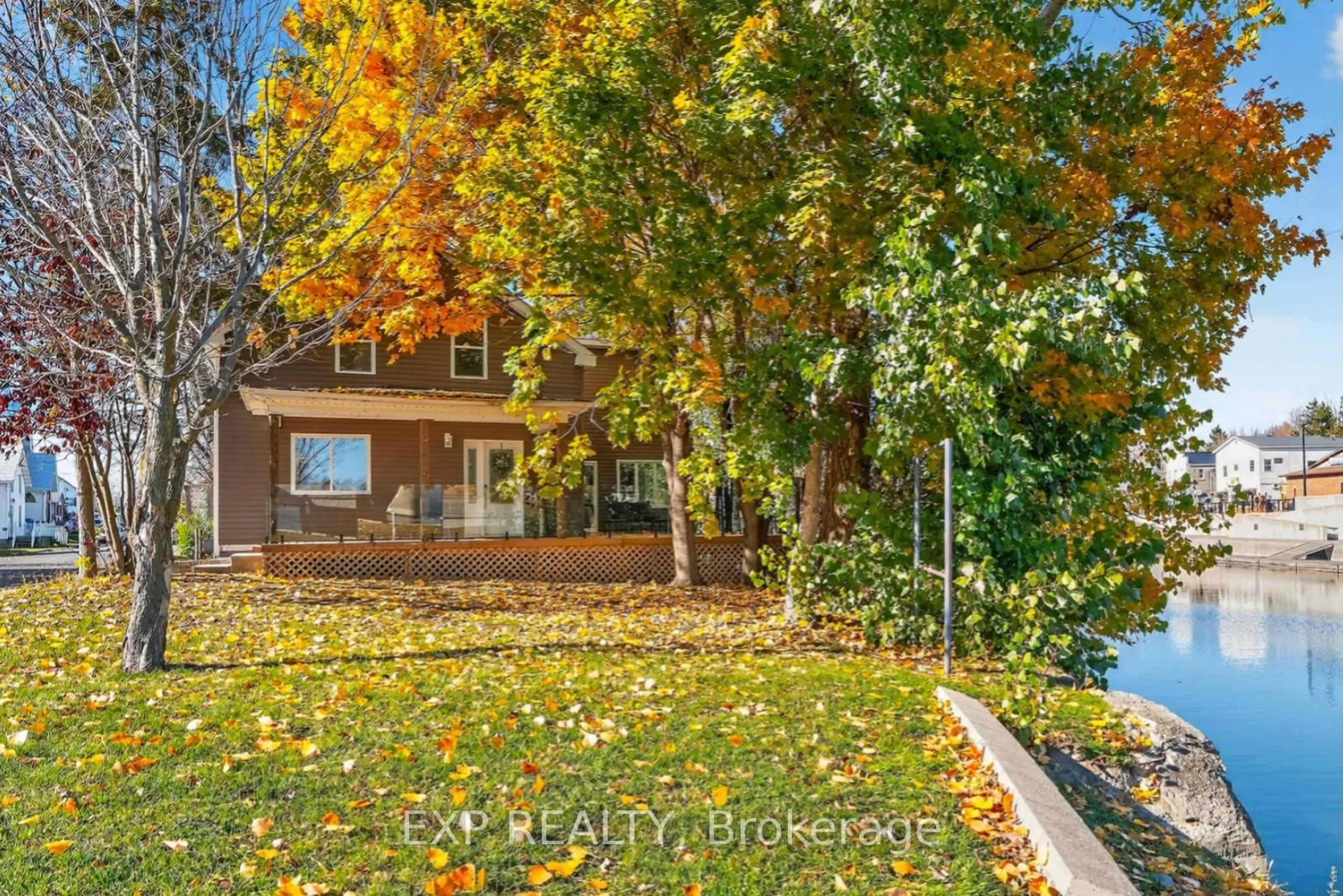 A pic from outside/outdoor area/front of a property/back of a property/a pic from drone, street for 9 MILL St, North Dundas Ontario K0C 1H0