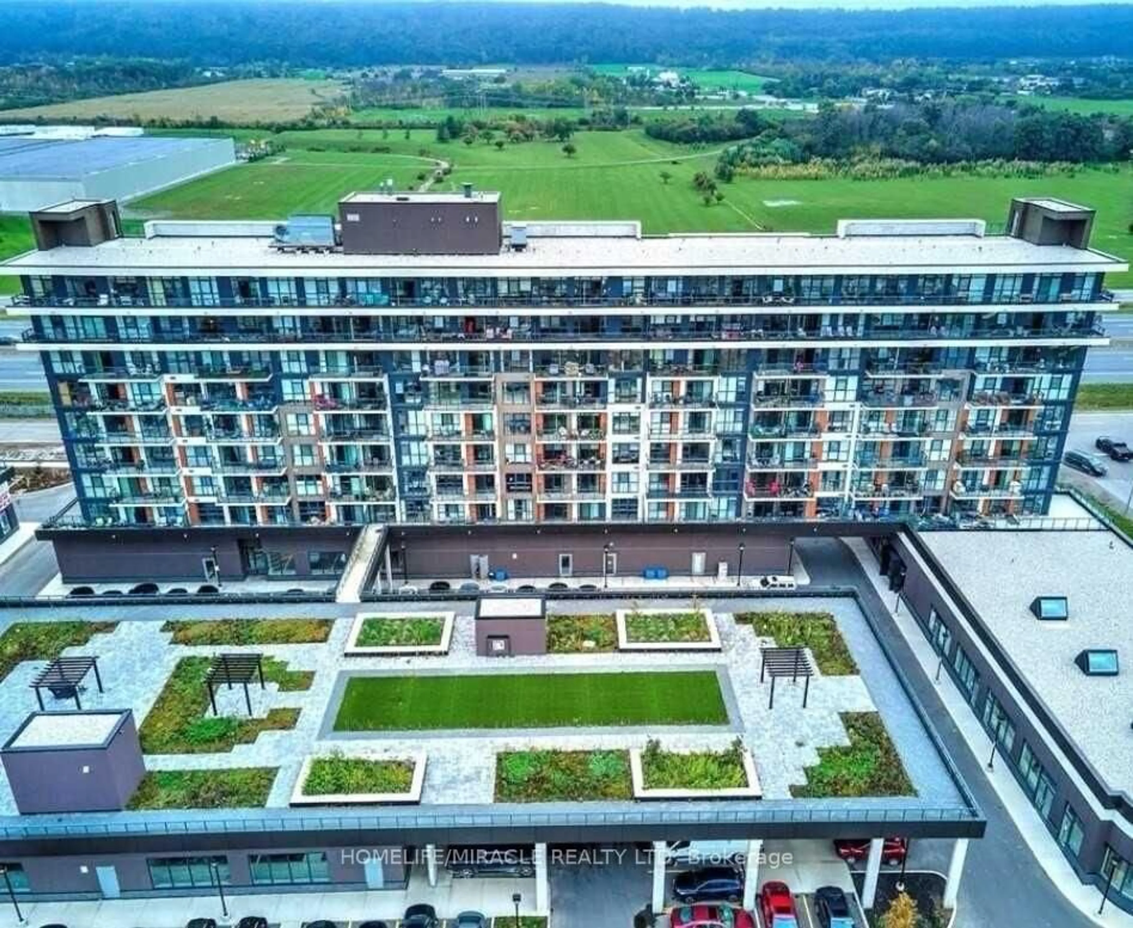 A pic from outside/outdoor area/front of a property/back of a property/a pic from drone, city buildings view from balcony for 560 North Service Rd #602, Grimsby Ontario L3M 0G3