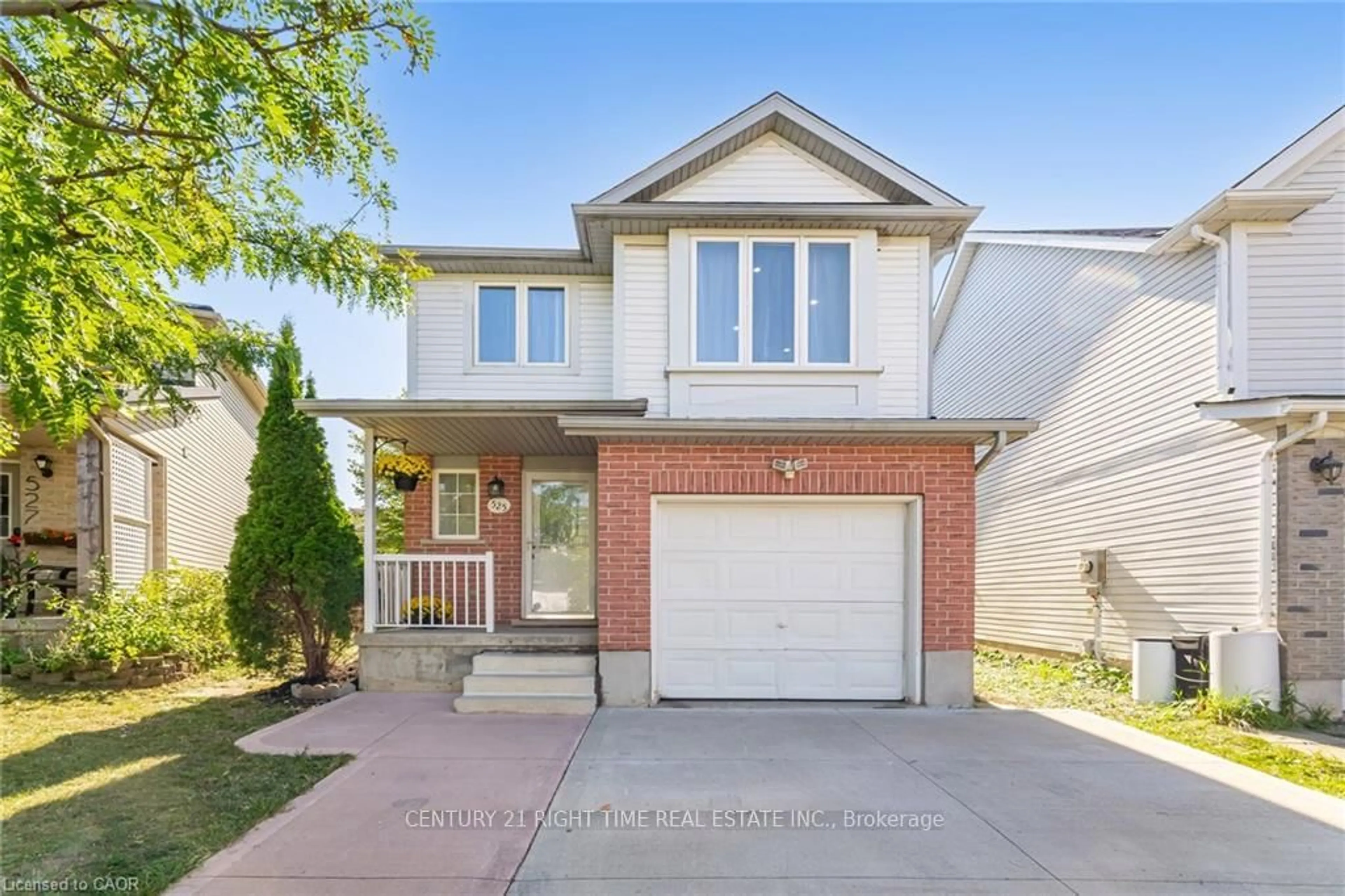 Home with brick exterior material, street for 525 Chablis Dr, Waterloo Ontario N2T 2Y1