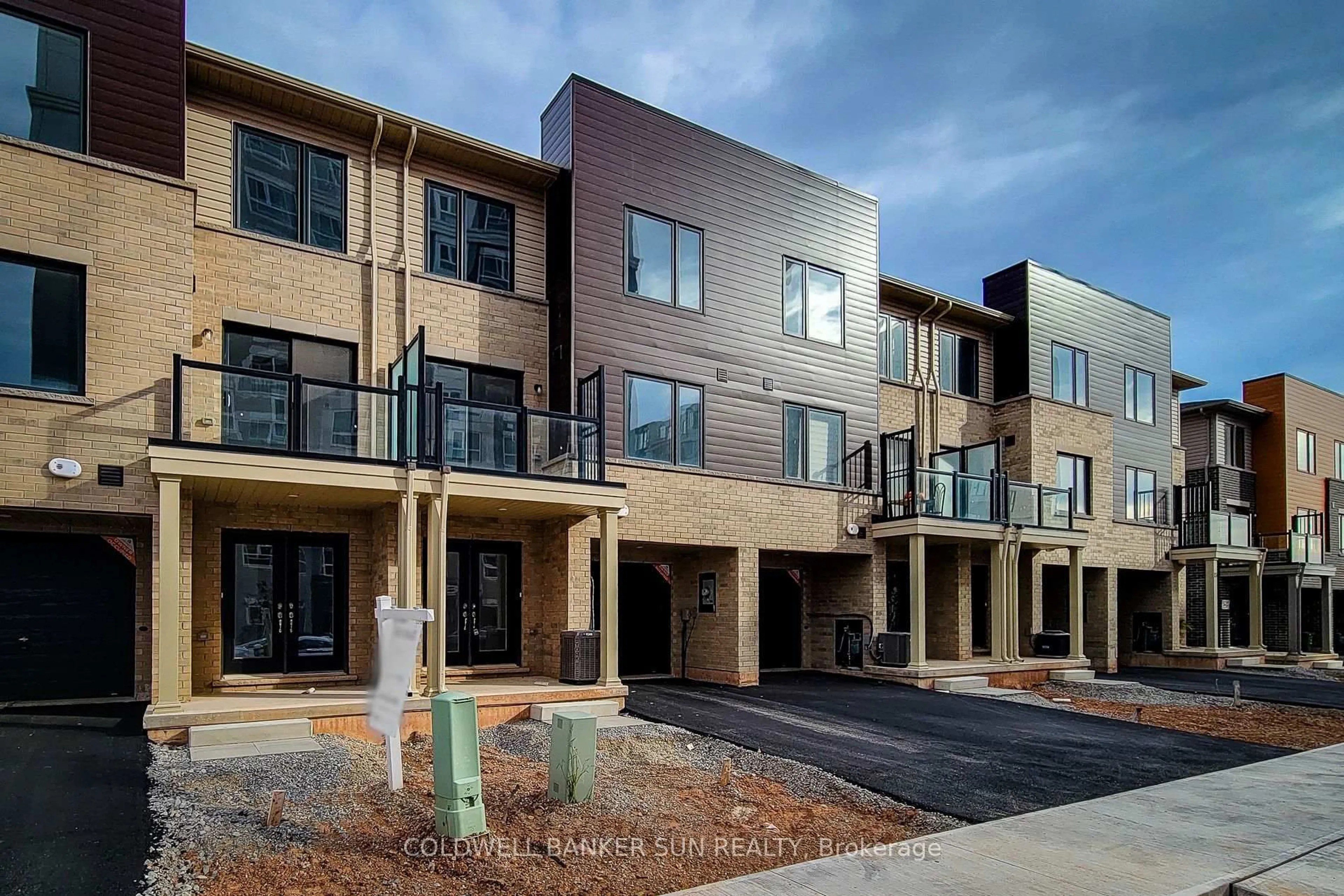 Home with brick exterior material, street for 7 Roxanne Dr, Hamilton Ontario L8H 1L9