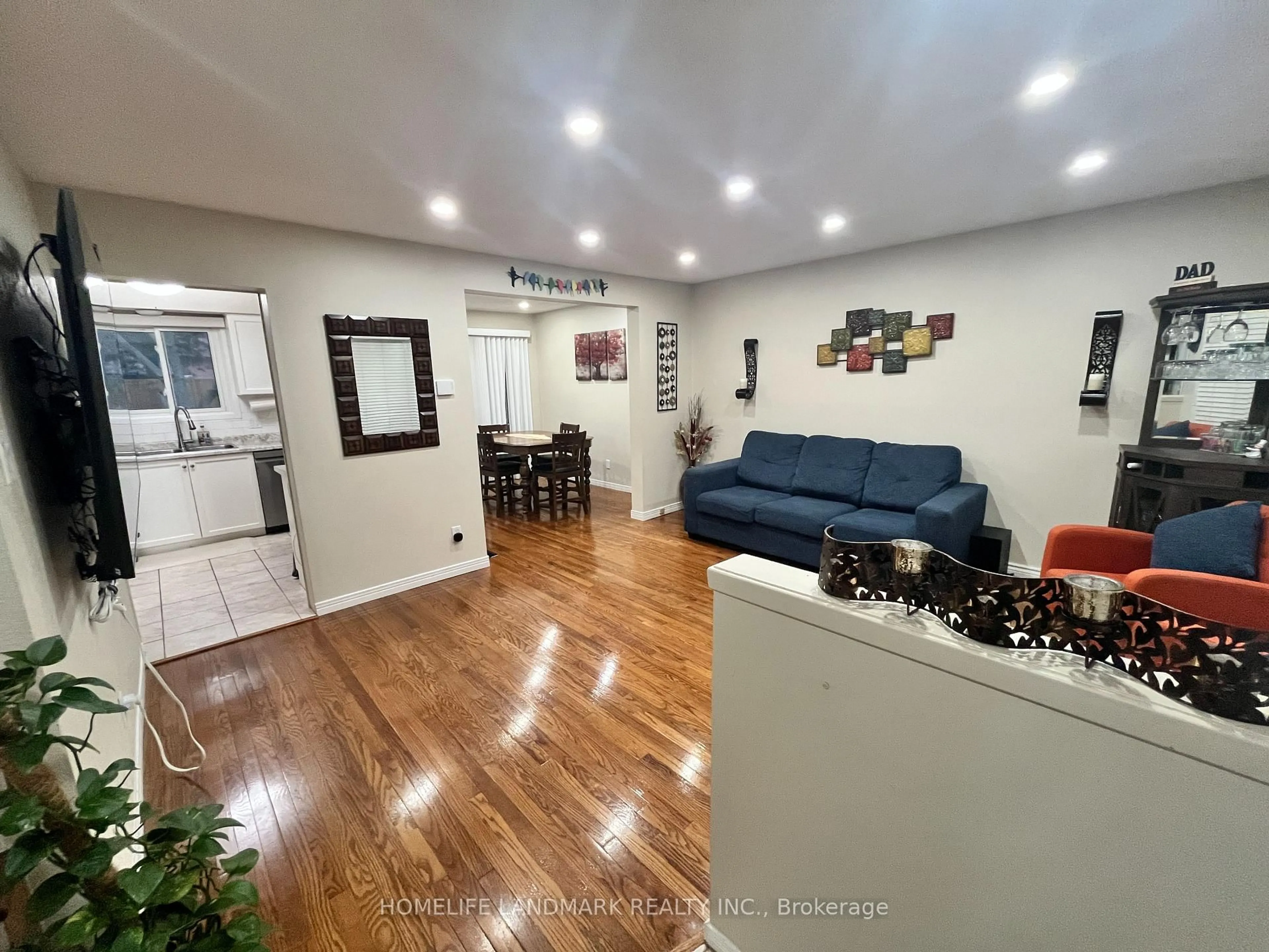 A pic of a room for 39 Elma St, St. Catharines Ontario L2N 6Z2