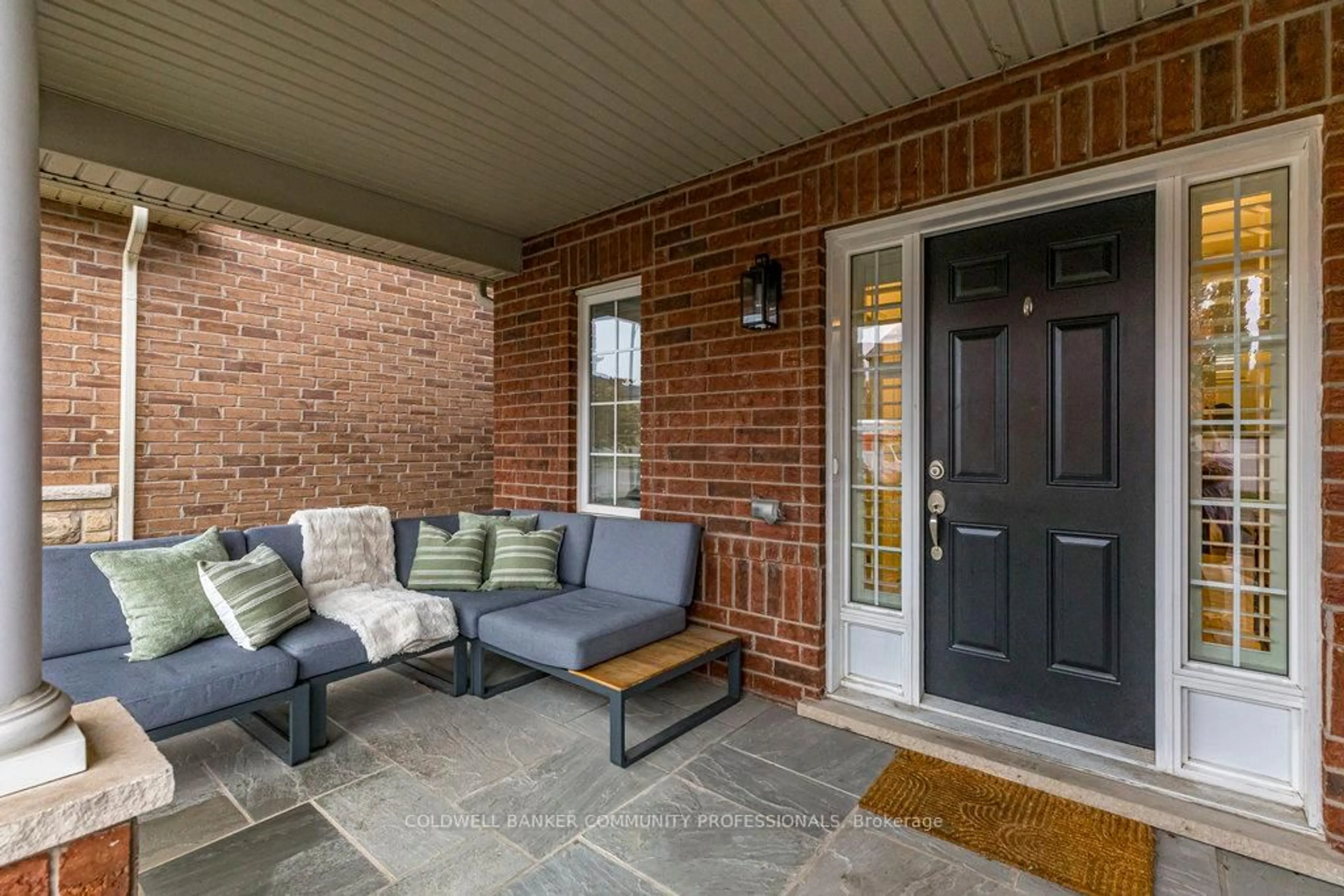 Unknown for 142 Painter Terr, Hamilton Ontario L8B 0V9