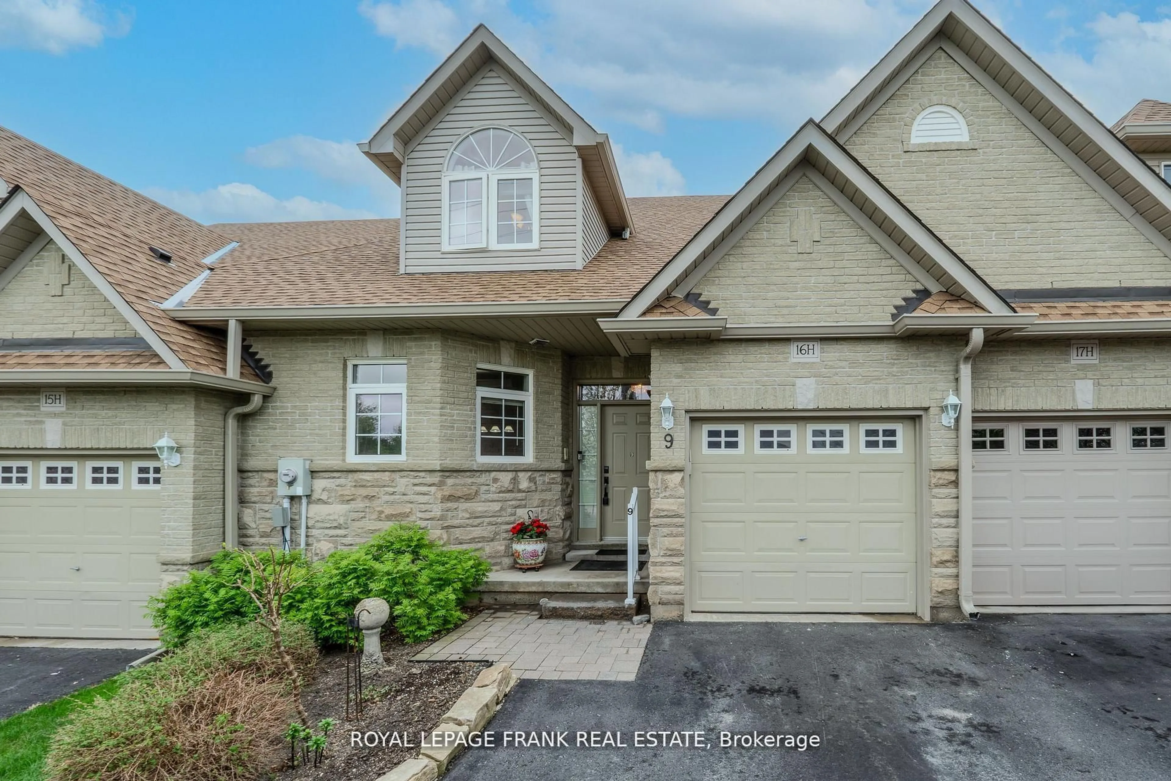 Unknown for 9 Eglington St #16, Kawartha Lakes Ontario K9V 6K6