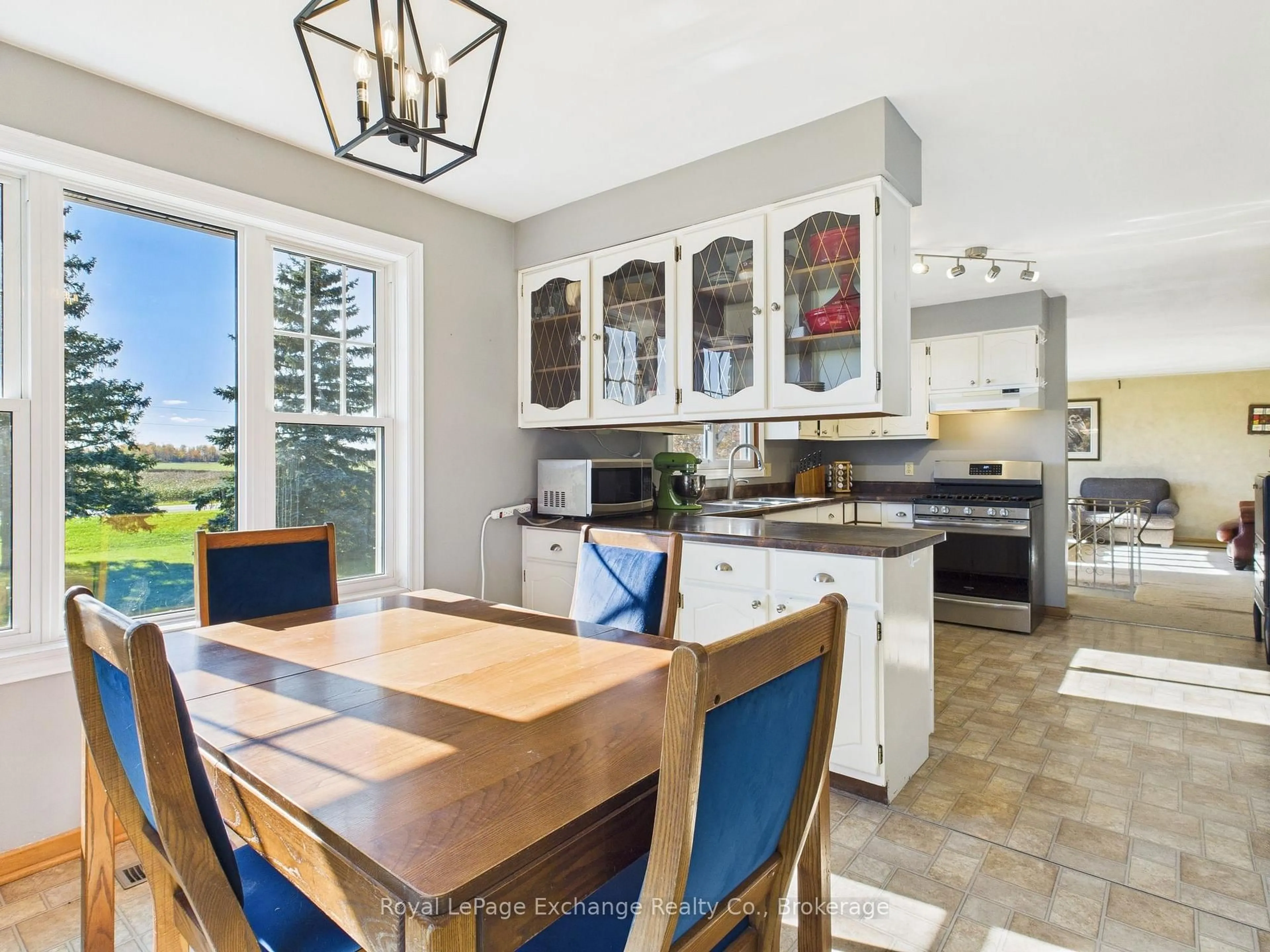 Open concept kitchen, ceramic/tile floor for 1372 12 Concession, Huron-Kinloss Ontario N0G 2R0