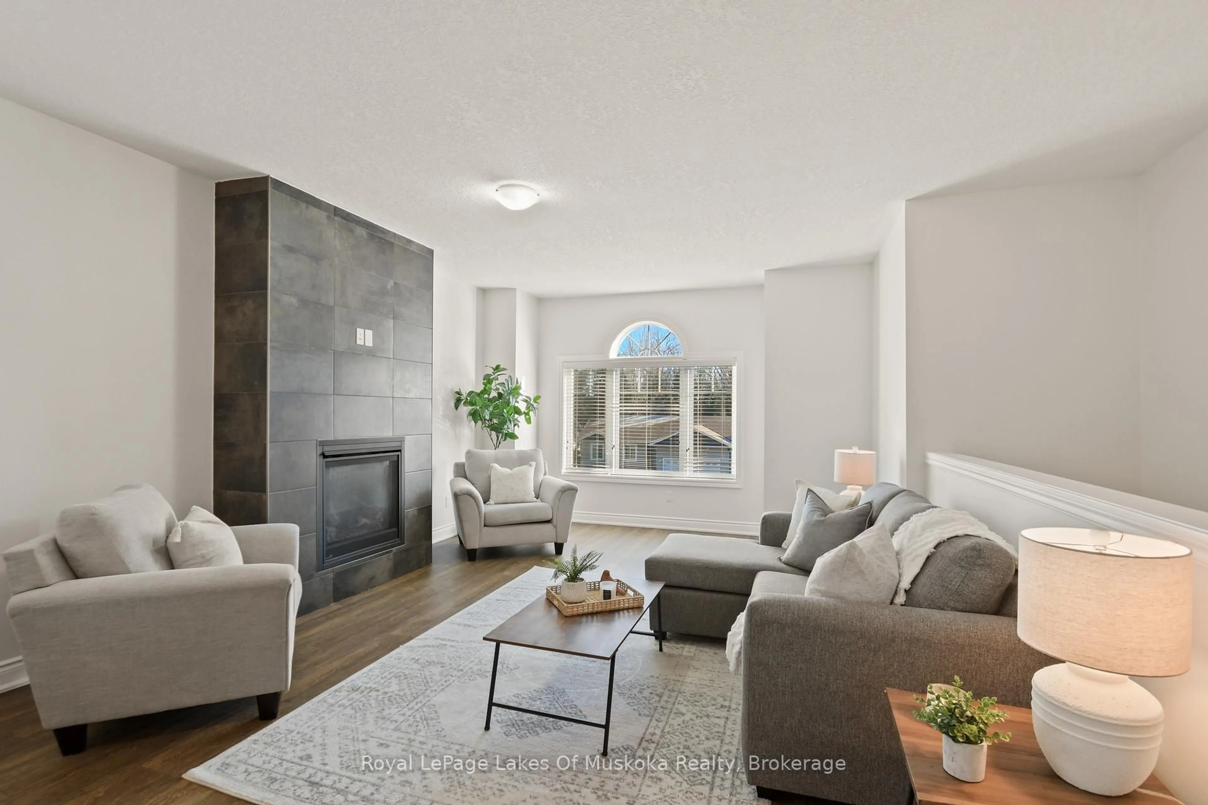 Living room with furniture, unknown for 12 MacArthur Dr, Bracebridge Ontario P1L 0A8