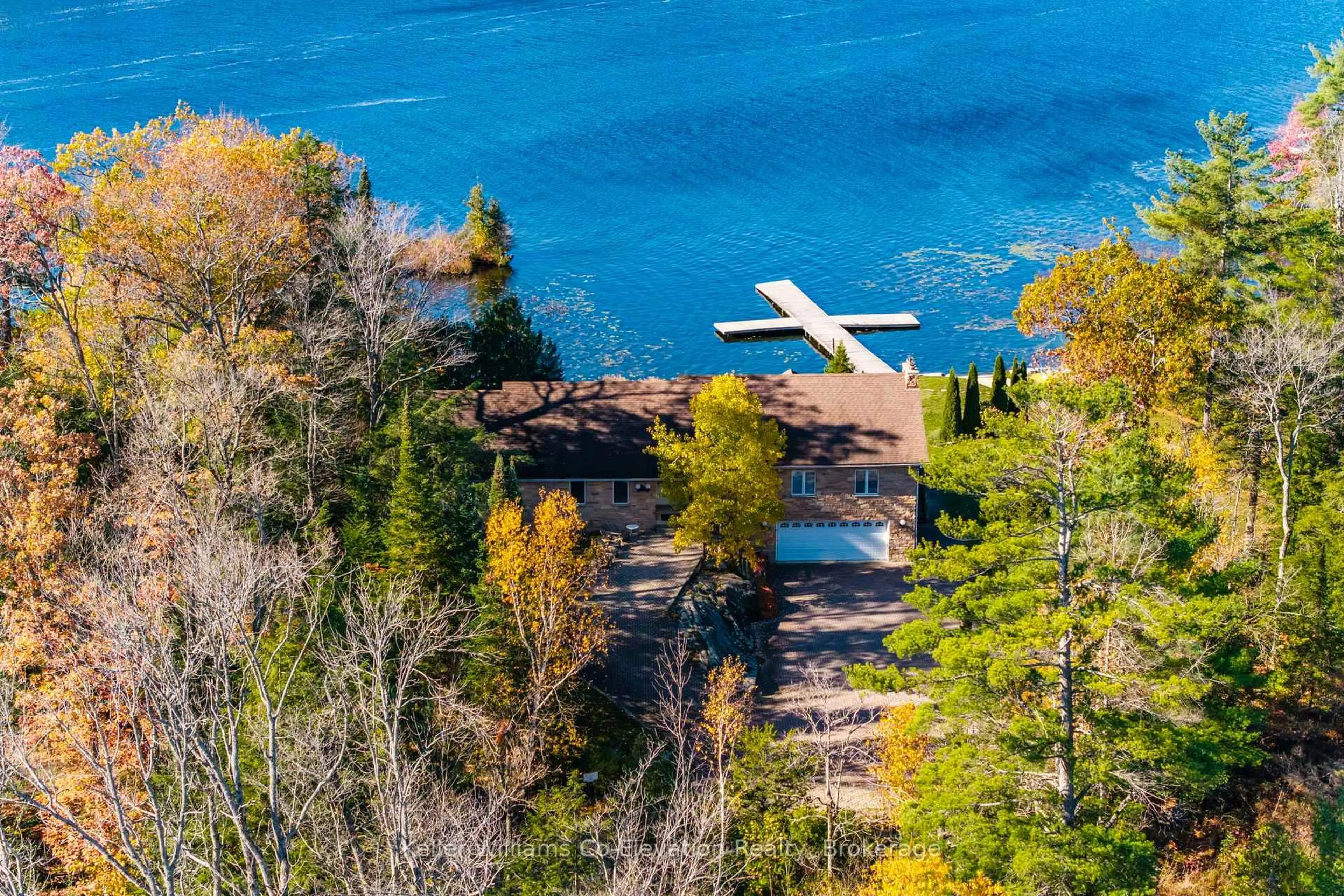 A pic from outside/outdoor area/front of a property/back of a property/a pic from drone, water/lake/river/ocean view for 804 Kings Farm Rd, Georgian Bay Ontario L0K 1S0