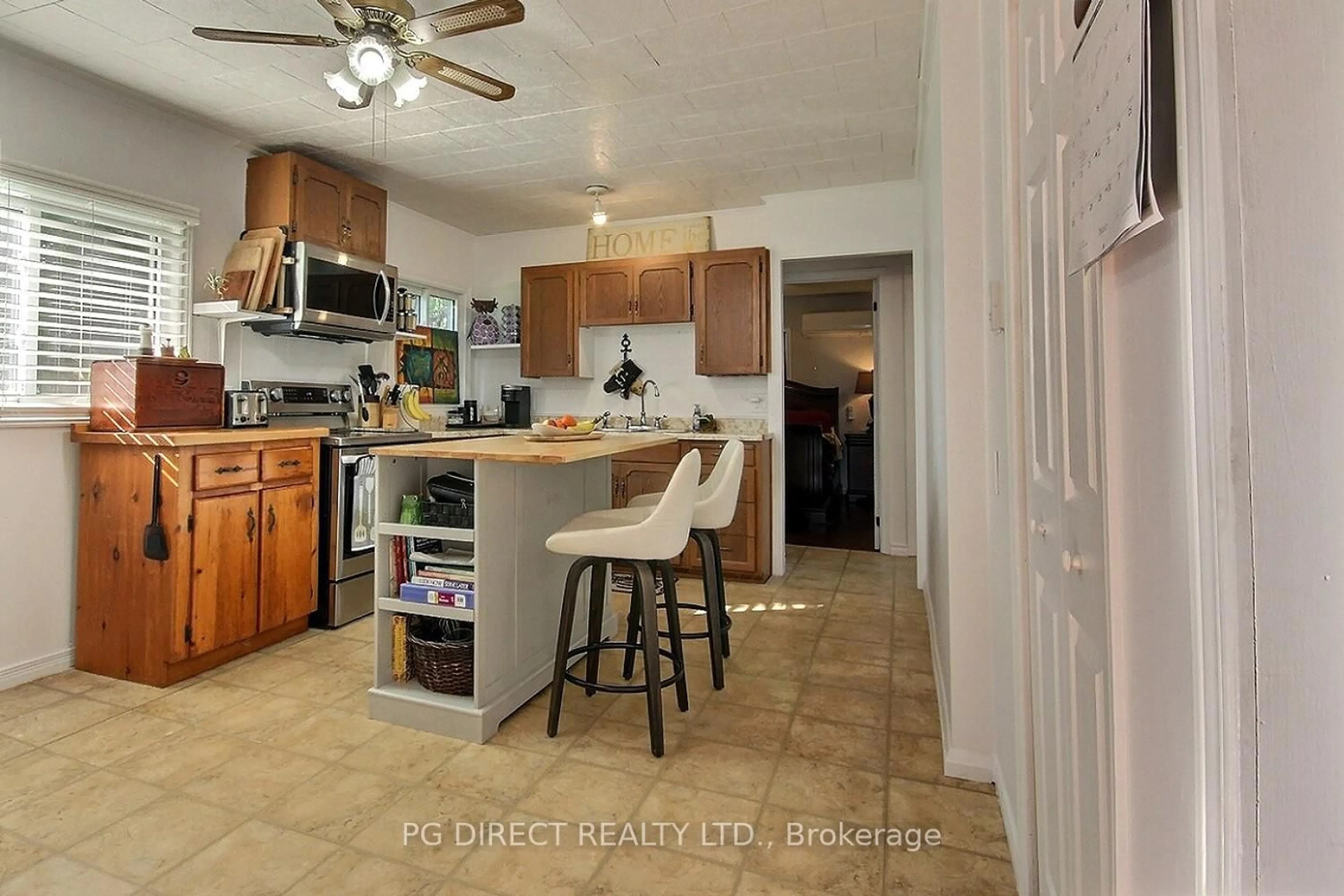 Open concept kitchen, ceramic/tile floor for 644 Smokes Point Rd, Prince Edward County Ontario K0K 1L0