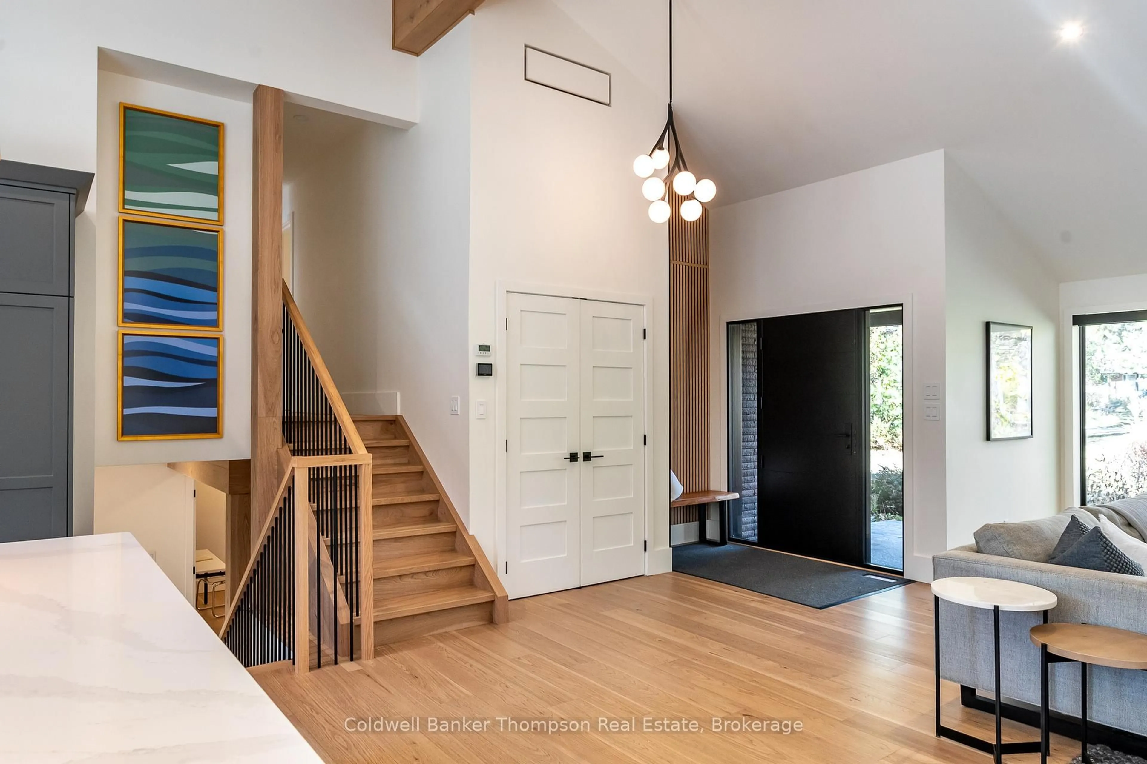 Indoor entryway for 295 Echo Bay Rd, Huntsville Ontario P1H 1R4