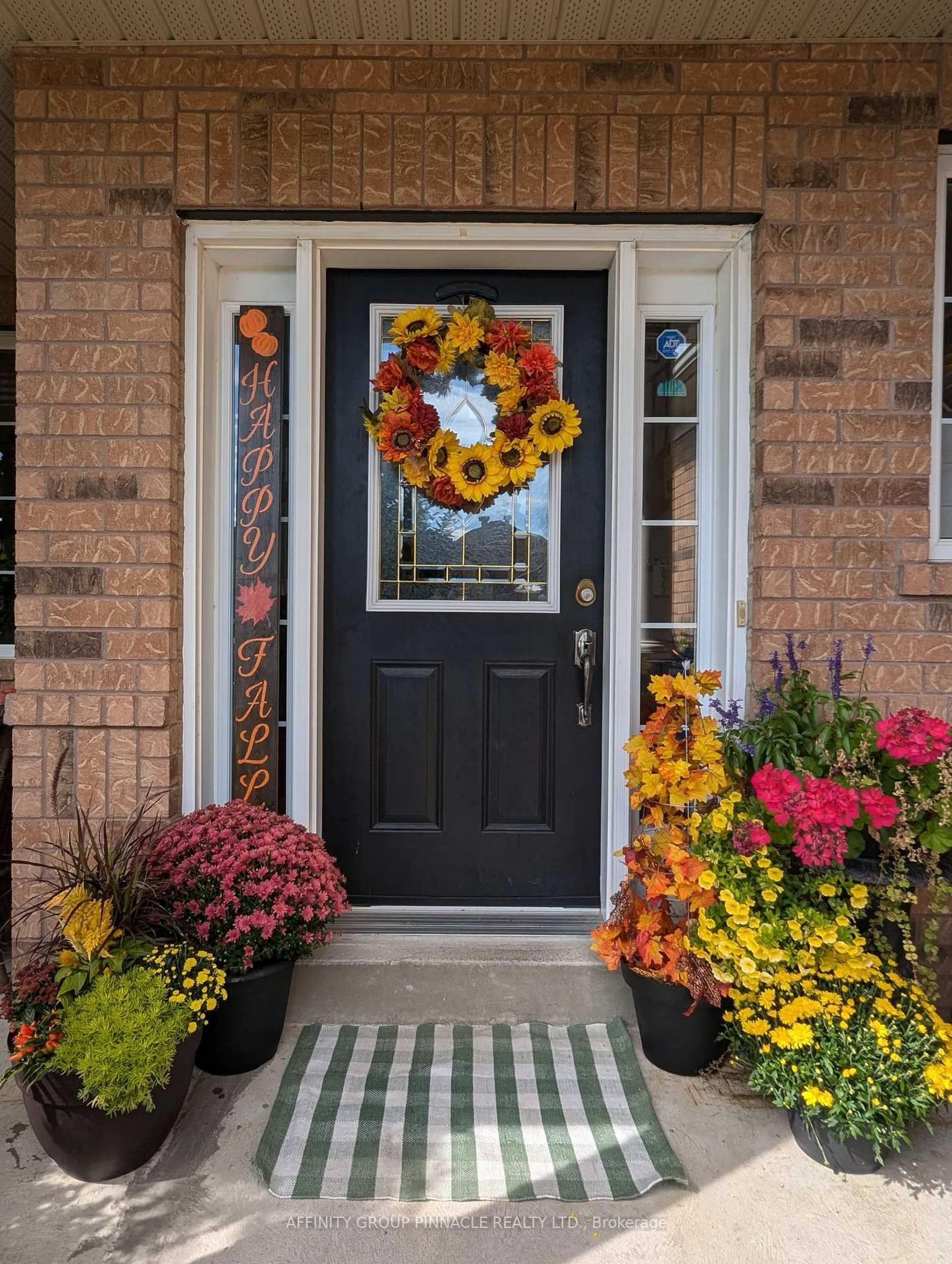 Indoor entryway for 20 Ellis Cres, Kawartha Lakes Ontario K9V 0A5