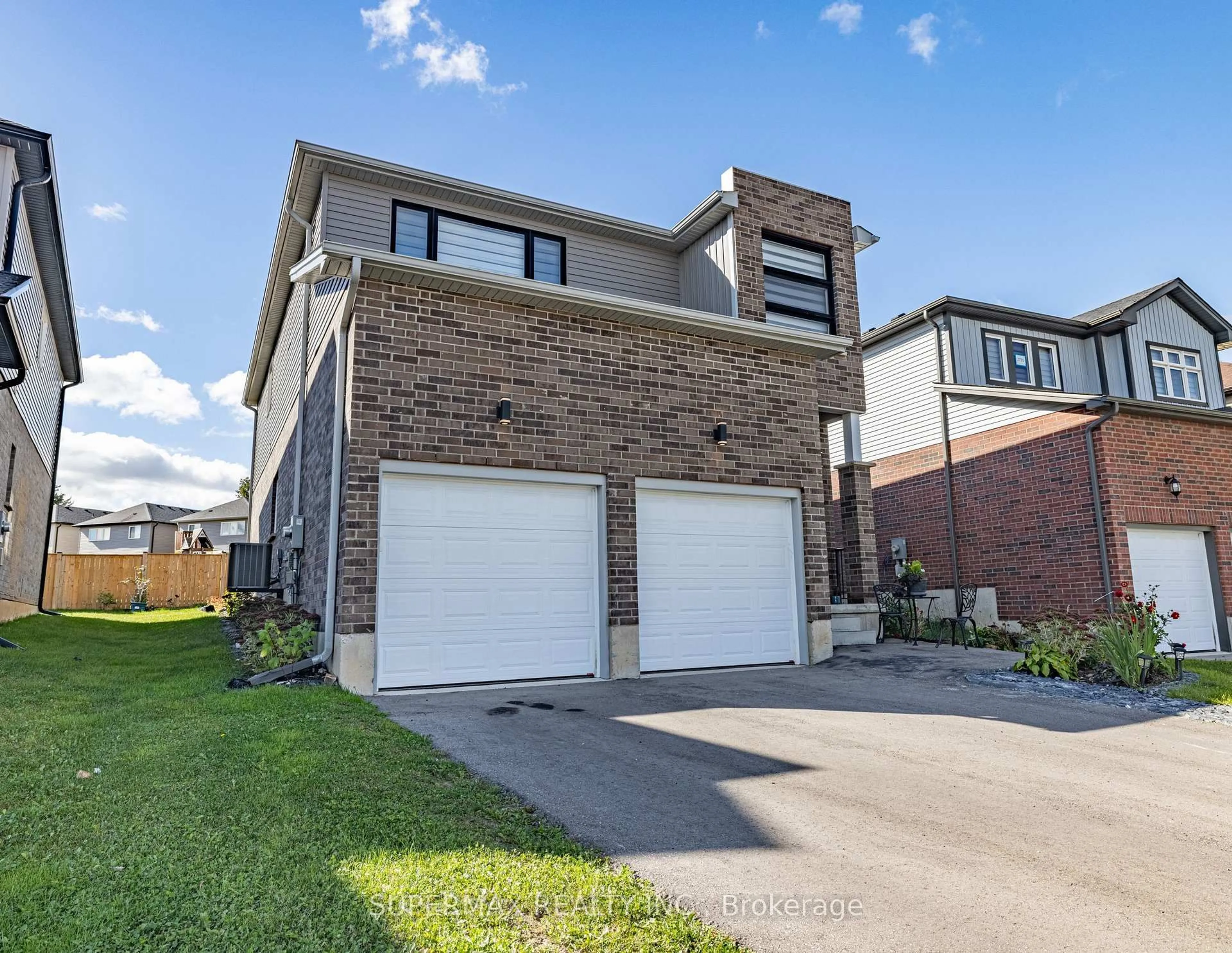 Home with brick exterior material, street for 2743 Oriole Dr, London South Ontario N6M 1E7