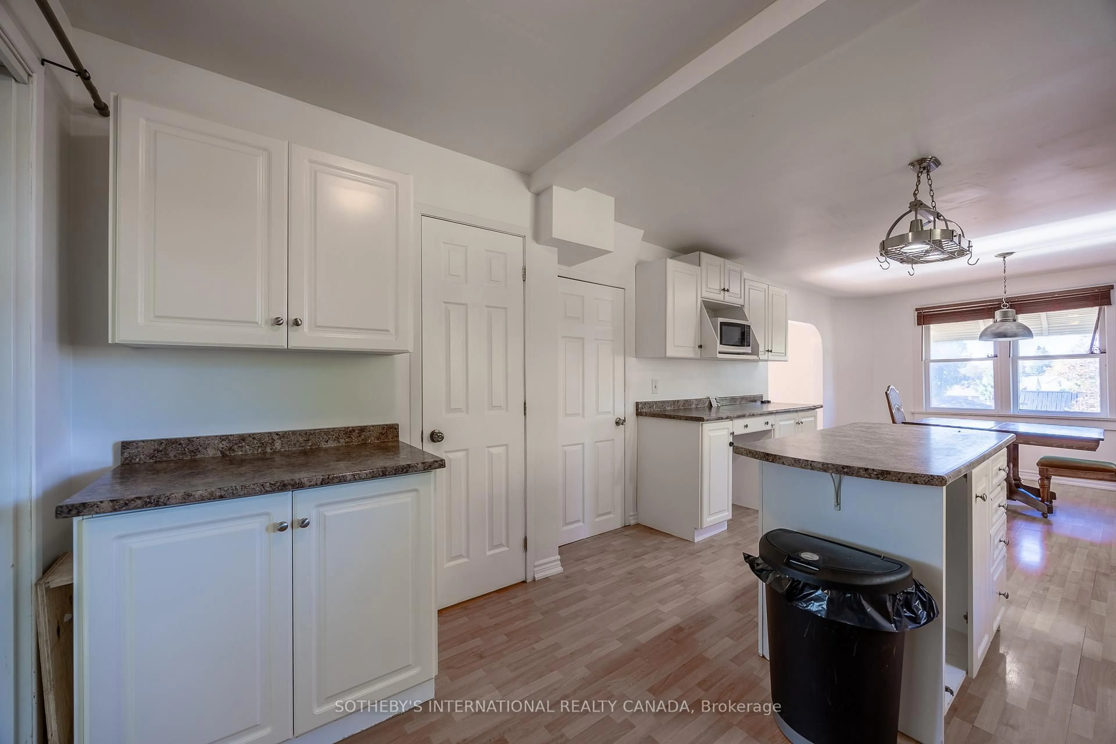 Open concept kitchen, unknown for 17 Mechanic St, Norfolk Ontario N0E 1Y0
