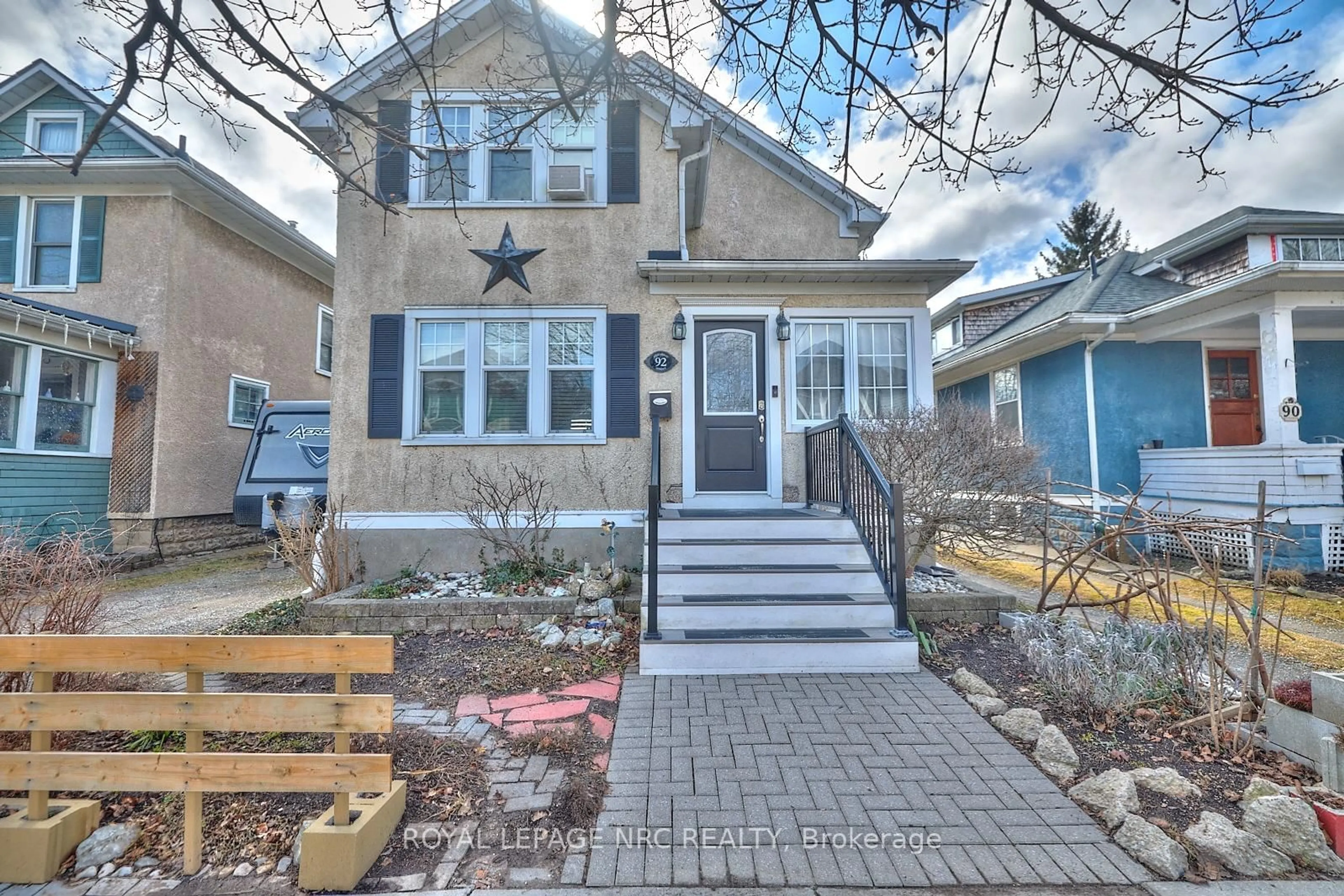 Home with brick exterior material, street for 92 Dufferin St, St. Catharines Ontario L2R 1Z8