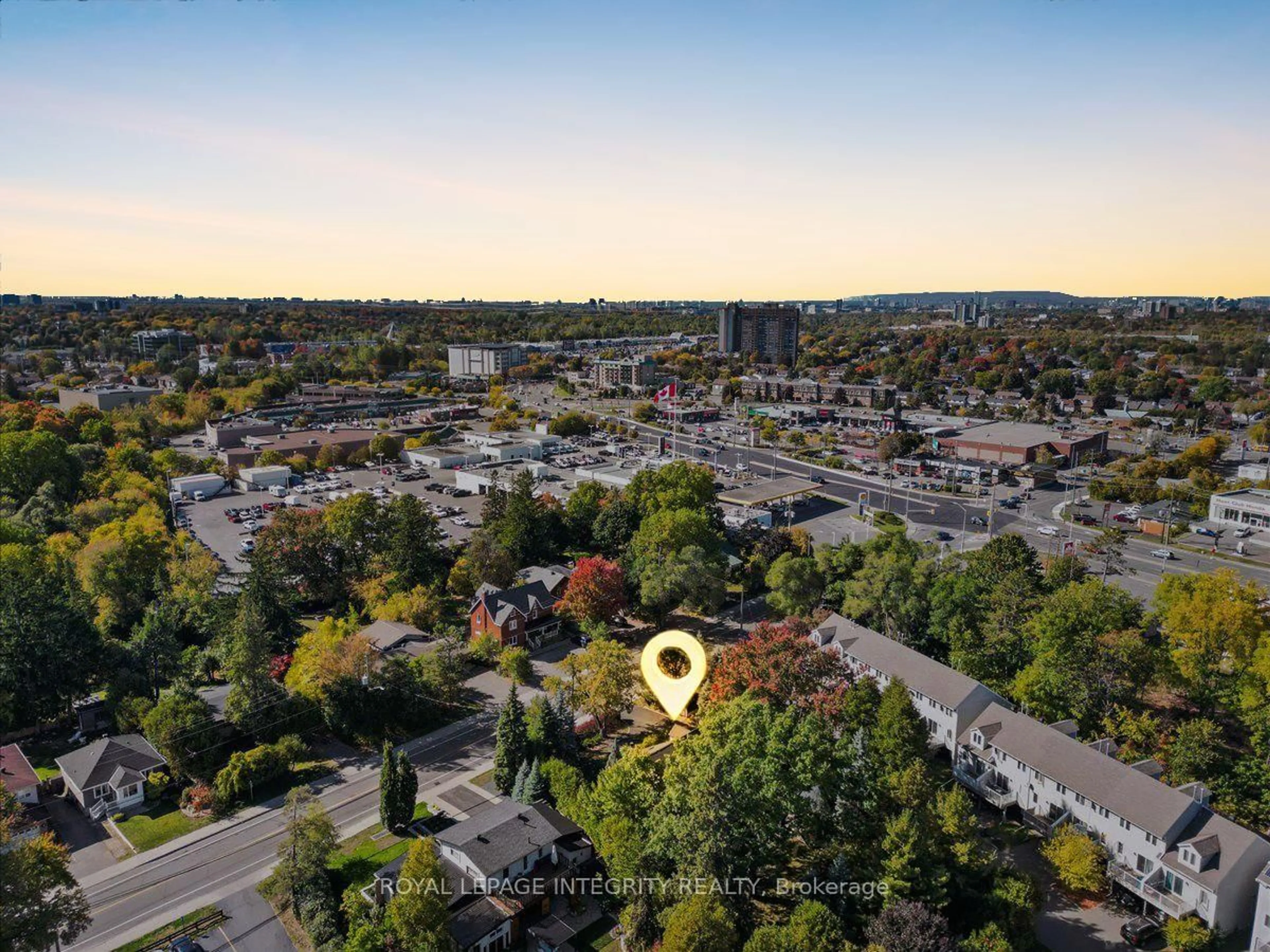 A pic from outside/outdoor area/front of a property/back of a property/a pic from drone, city buildings view from balcony for 3565 Albion Rd, Ottawa Ontario K1T 1A2