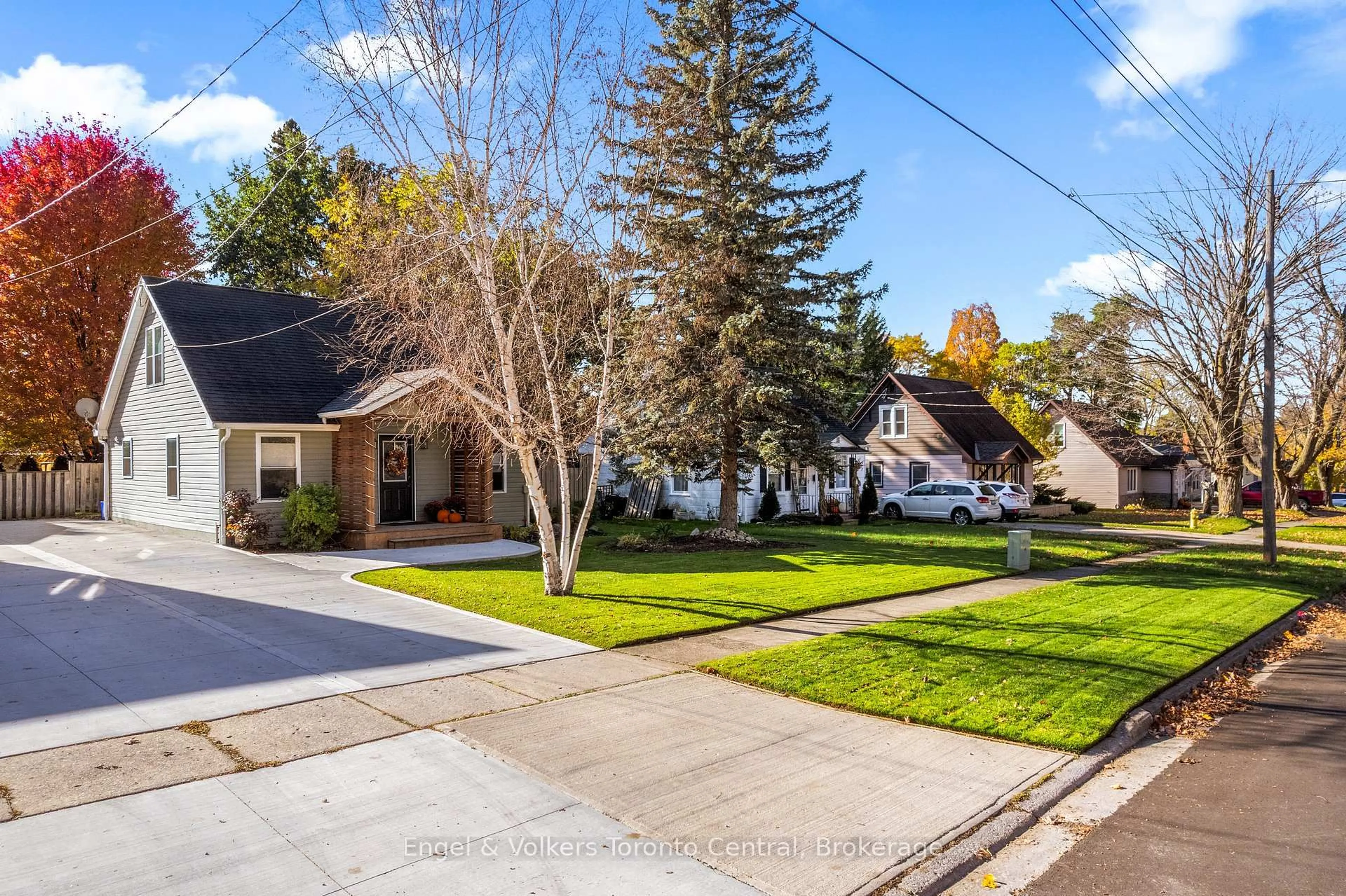 Patio, street for 769 7th A St, Owen Sound Ontario N4K 1K6