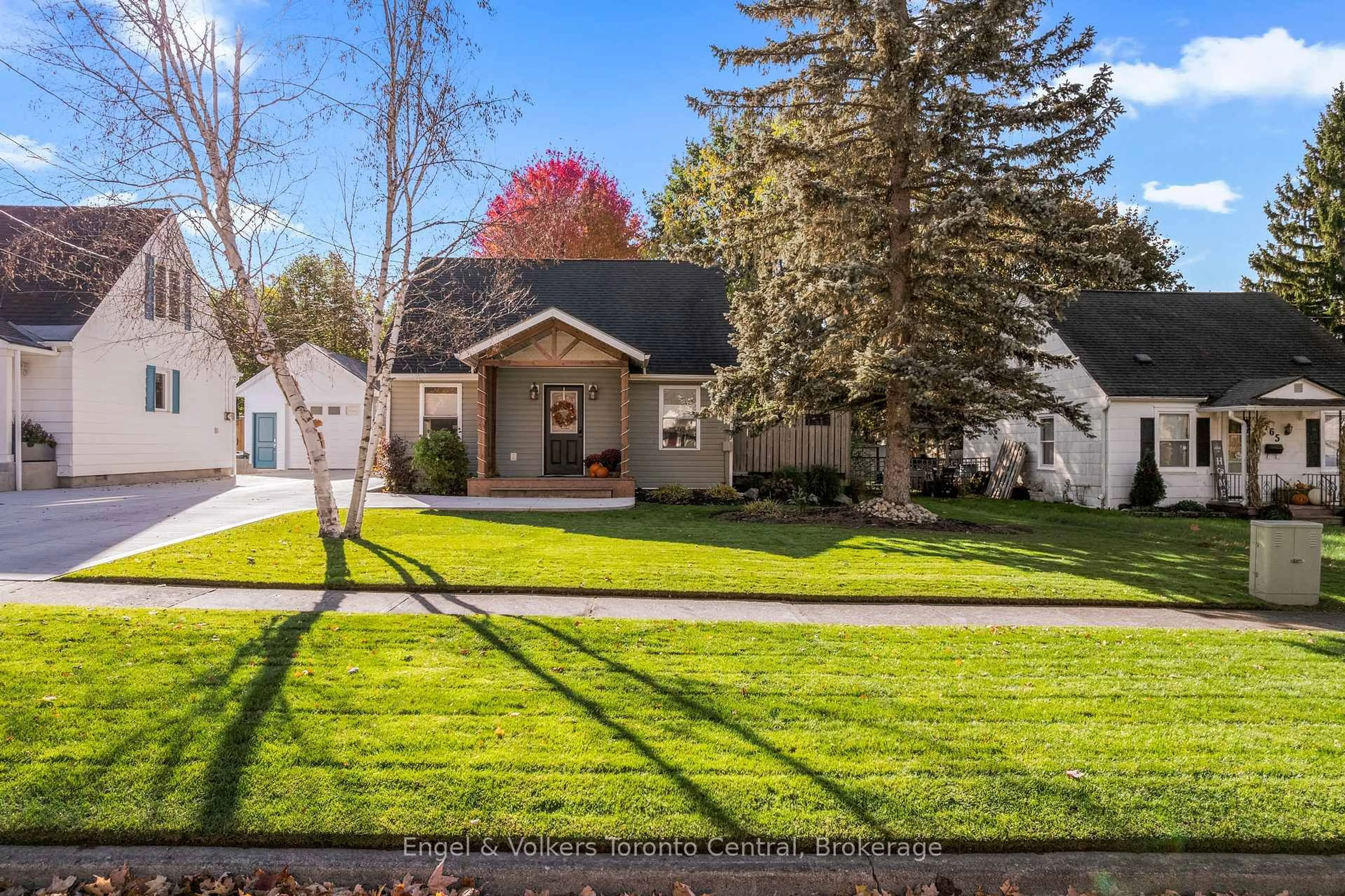 Unknown for 769 7th A St, Owen Sound Ontario N4K 1K6