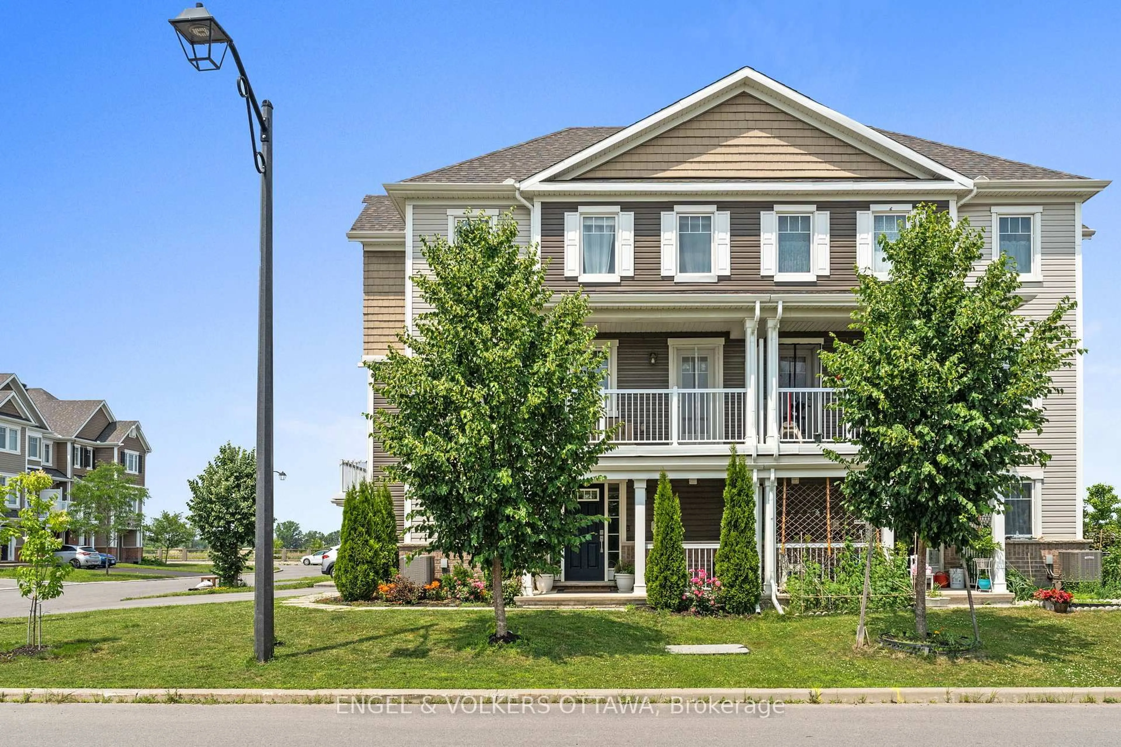 Home with vinyl exterior material, unknown for 349 Pumpkinseed Cres, Ottawa Ontario K2J 6K1