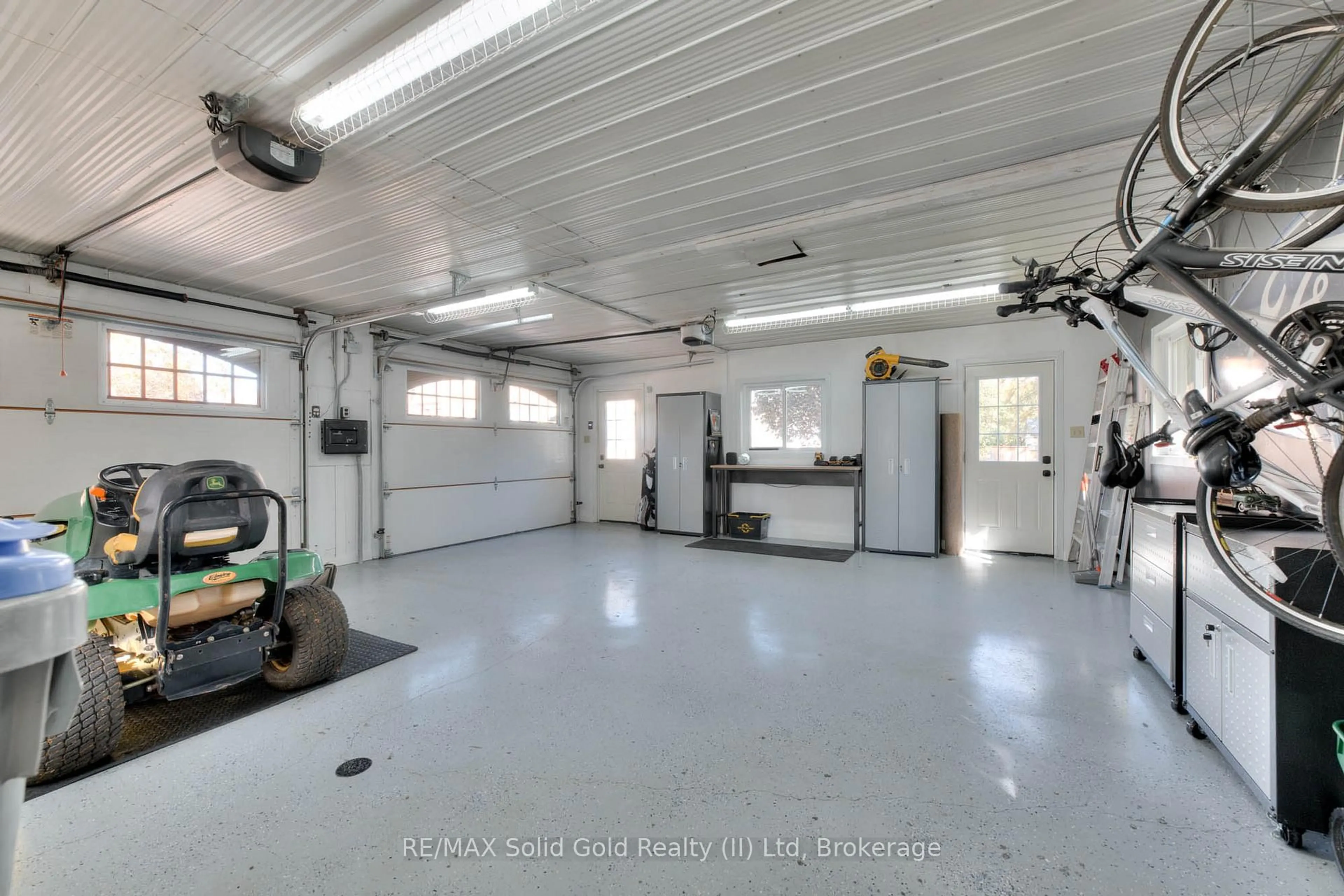 Indoor garage for 179 Main St, North Perth Ontario N0G 1B0