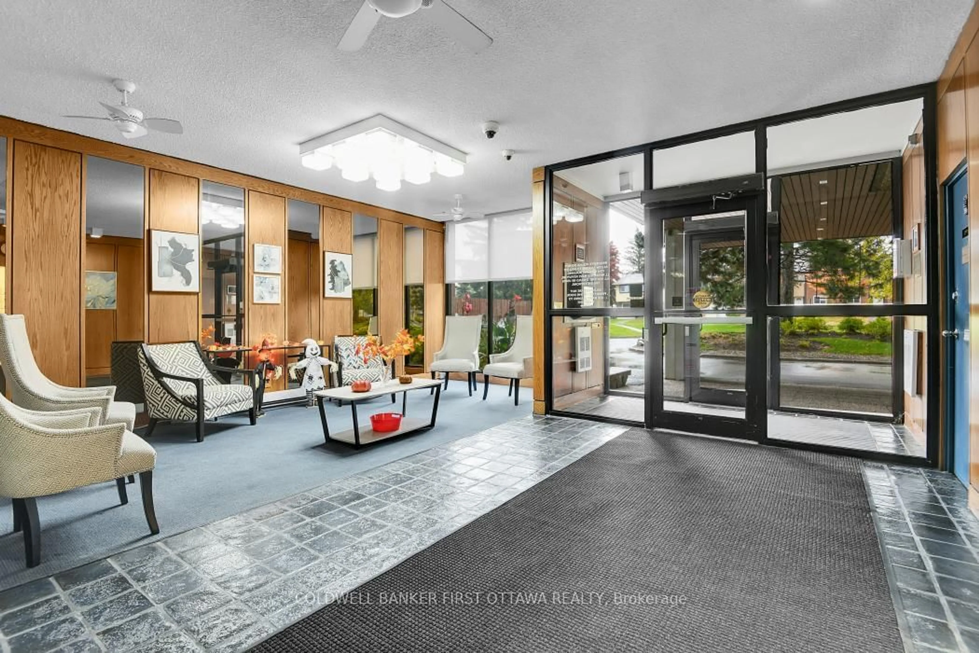 Lobby for 1285 Cahill Dr #306, Ottawa Ontario K1V 9A7