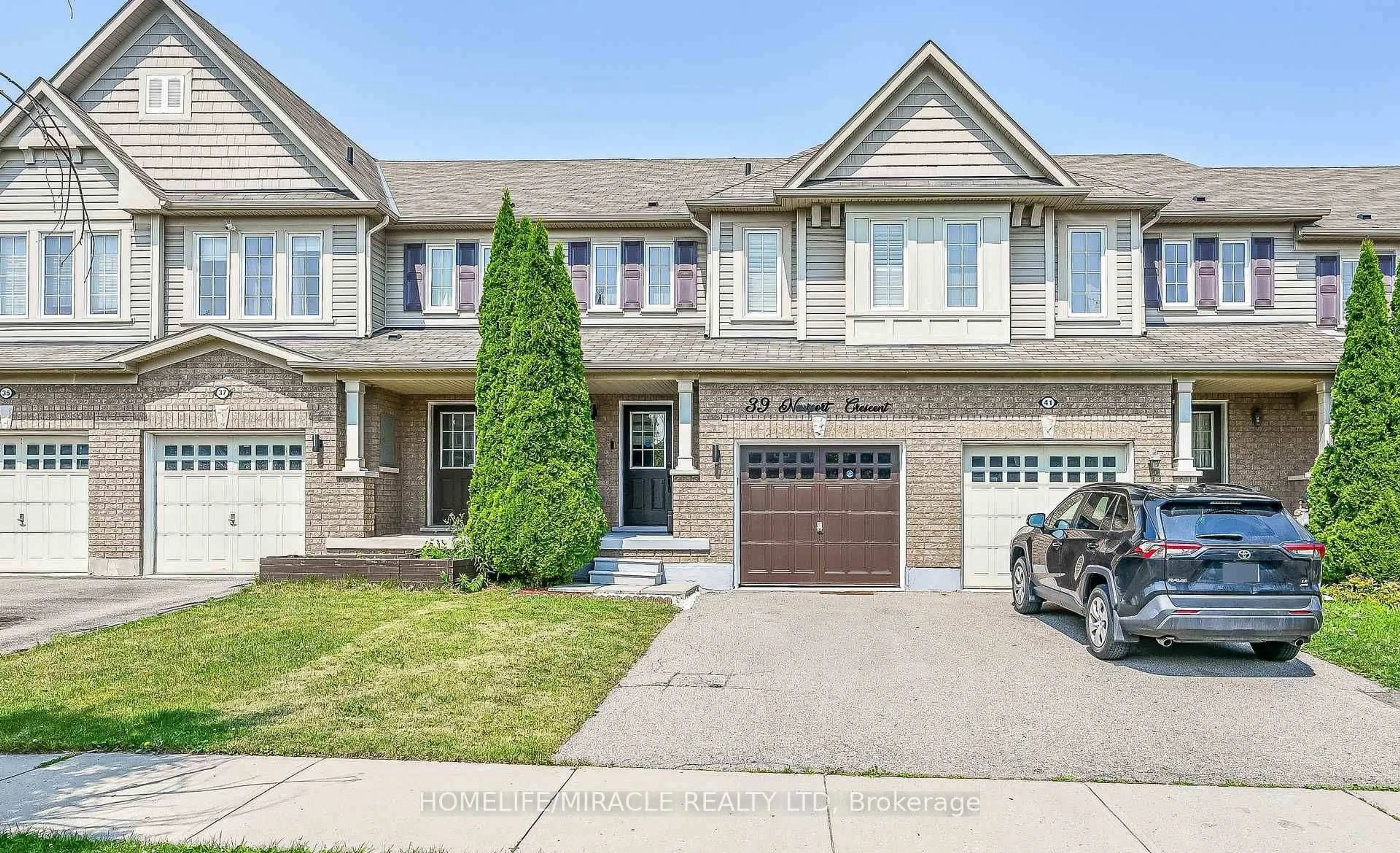 Home with brick exterior material, street for 39 Newport Cres, Hamilton Ontario L9A 0B2