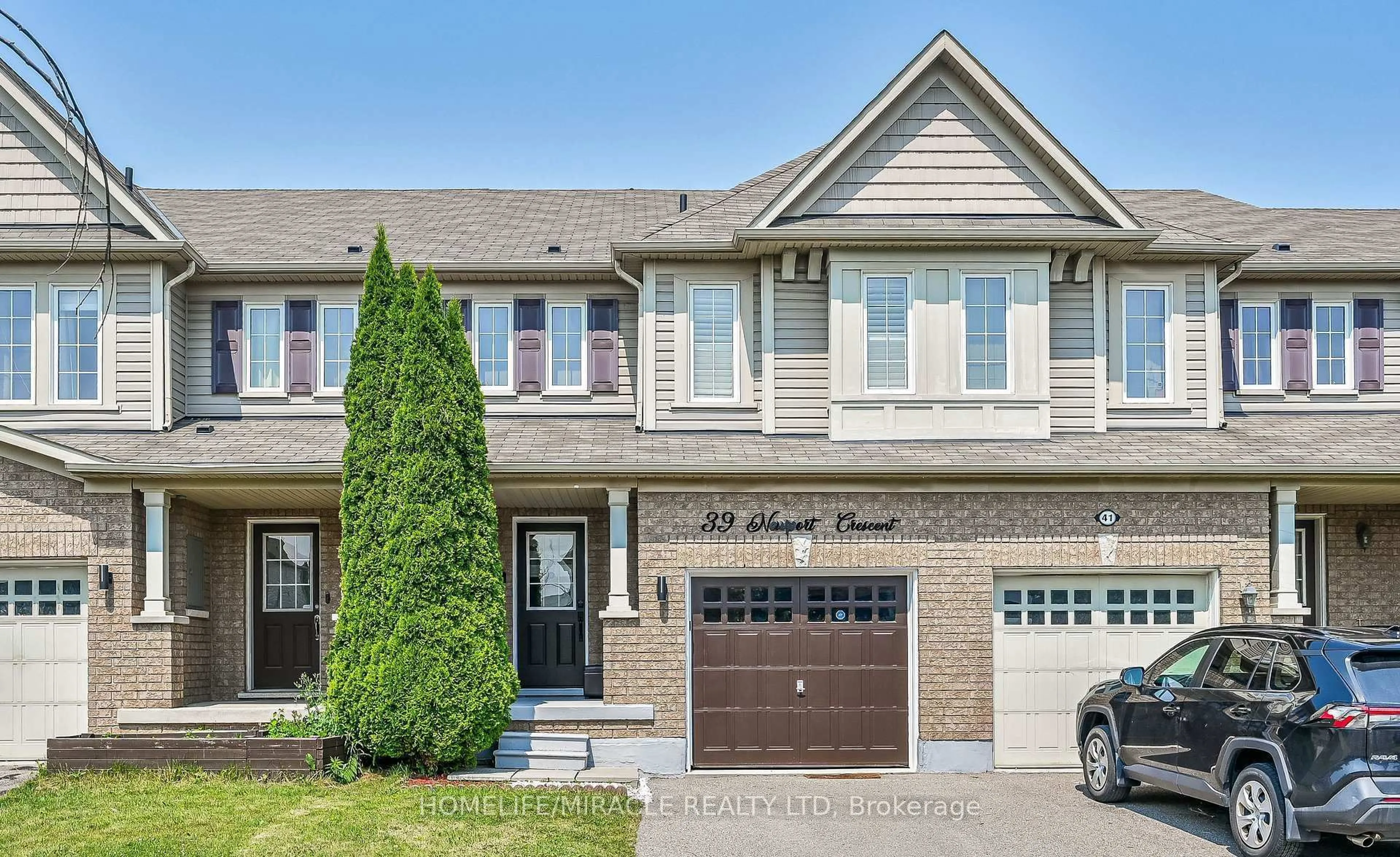 Home with brick exterior material, street for 39 Newport Cres, Hamilton Ontario L9A 0B2