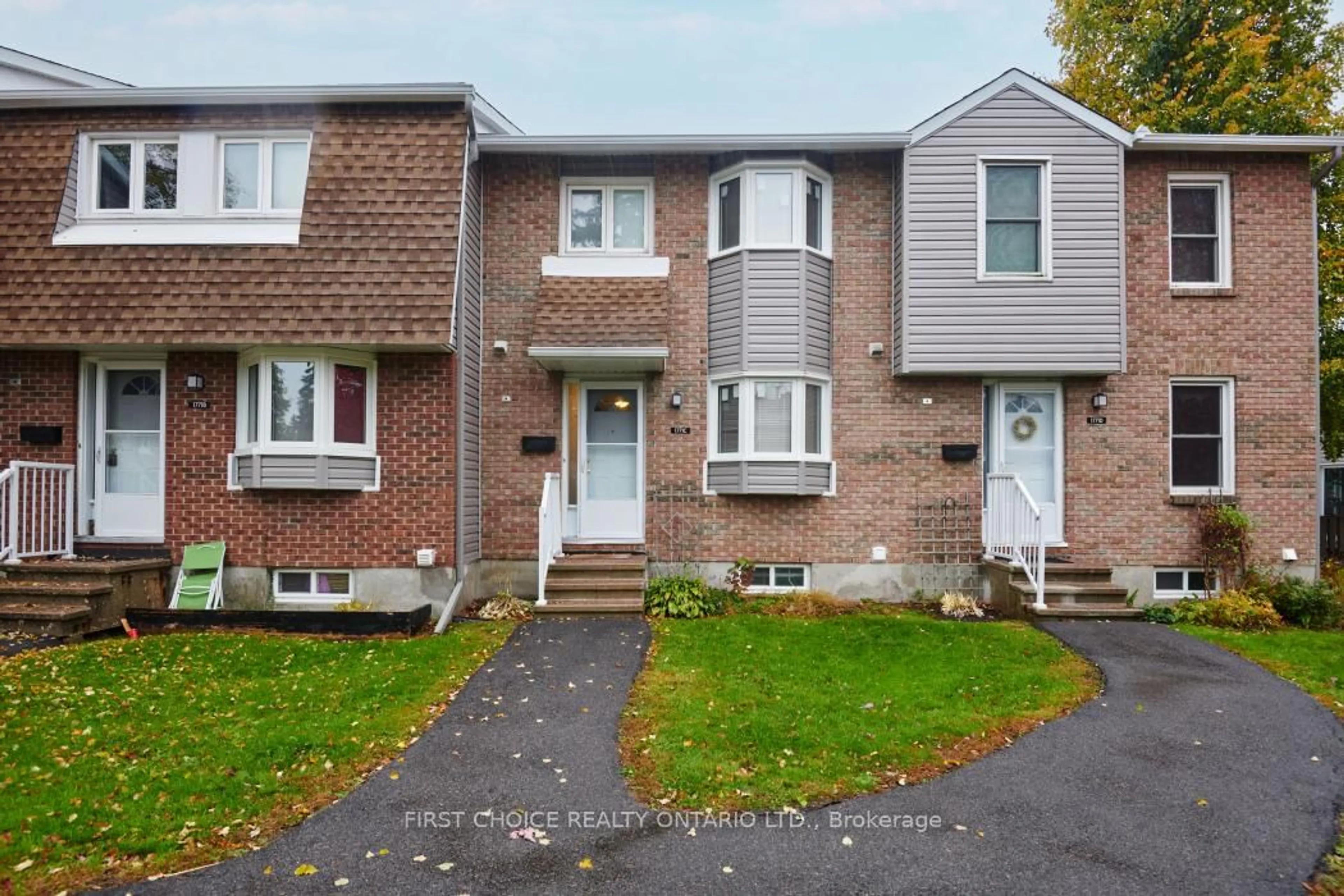 Unknown for 1771C LAMOUREUX Dr, Ottawa Ontario K1E 2N5