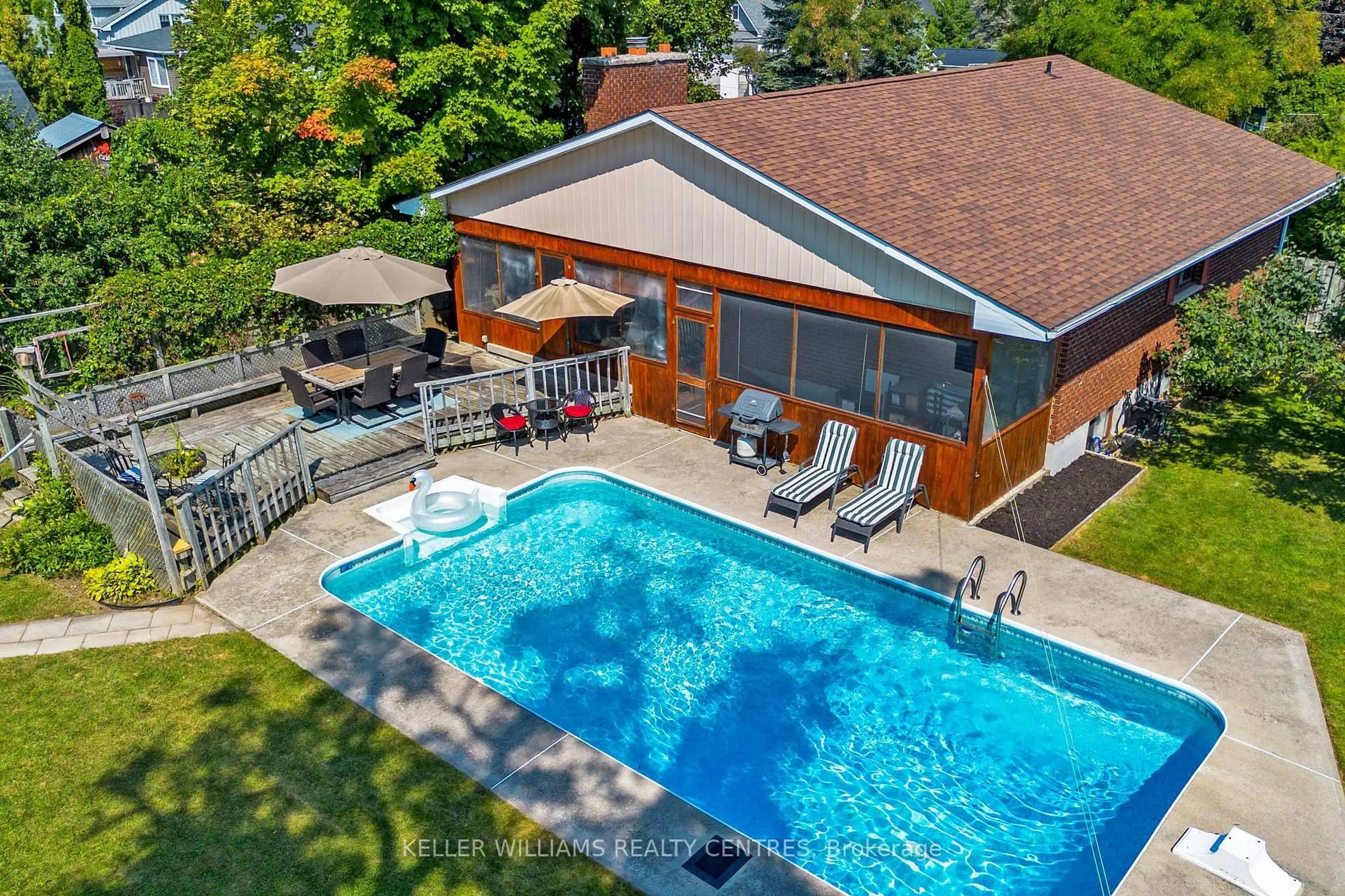 Pool for 121 Queen St, Kawartha Lakes Ontario K0M 1N0