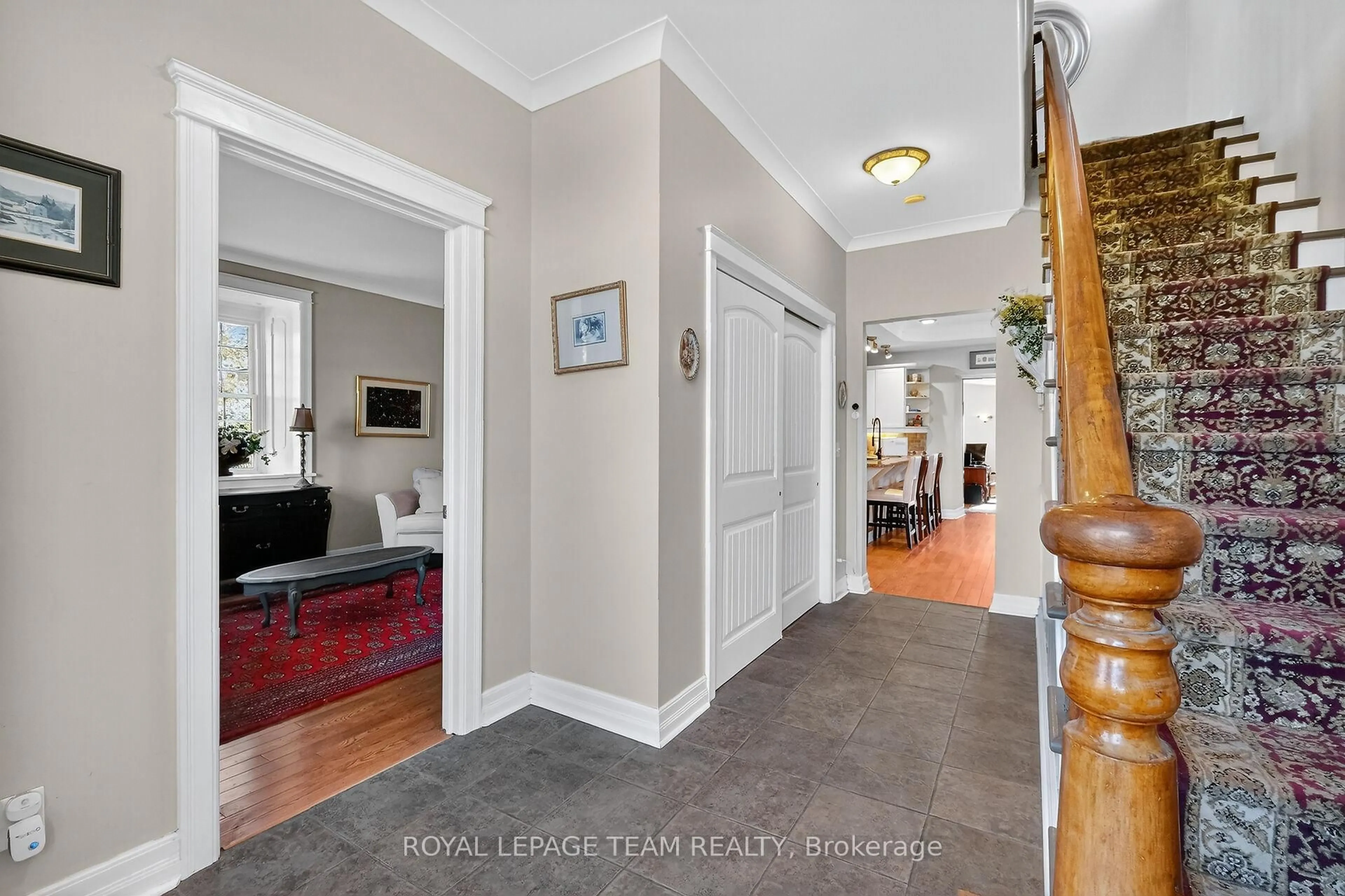 Indoor entryway for 15 Bass Rd, Elizabethtown-Kitley Ontario K0G 1L0