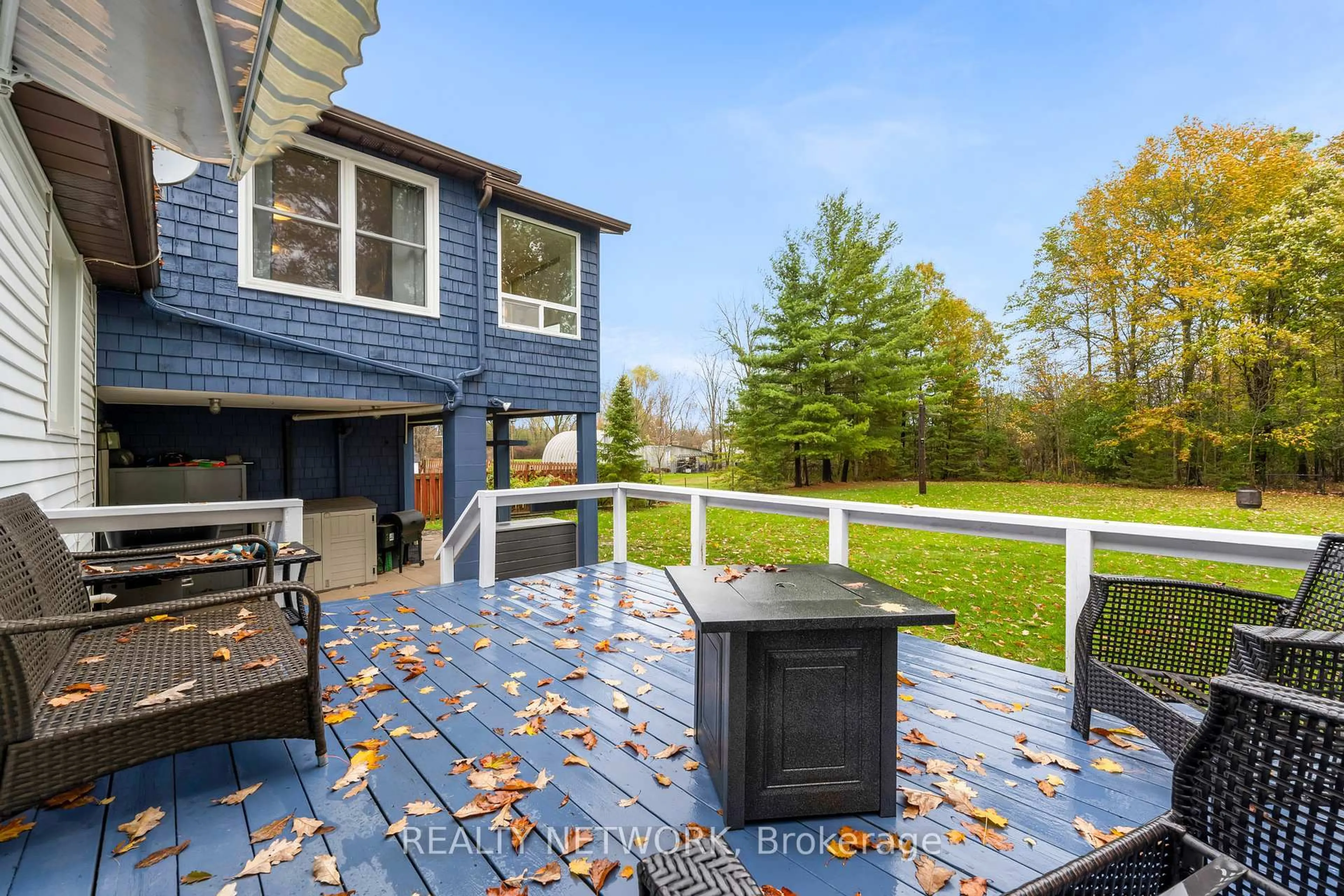 Unknown for 10042 Wiiloughby Dr, Niagara Falls Ontario L2E 6S6