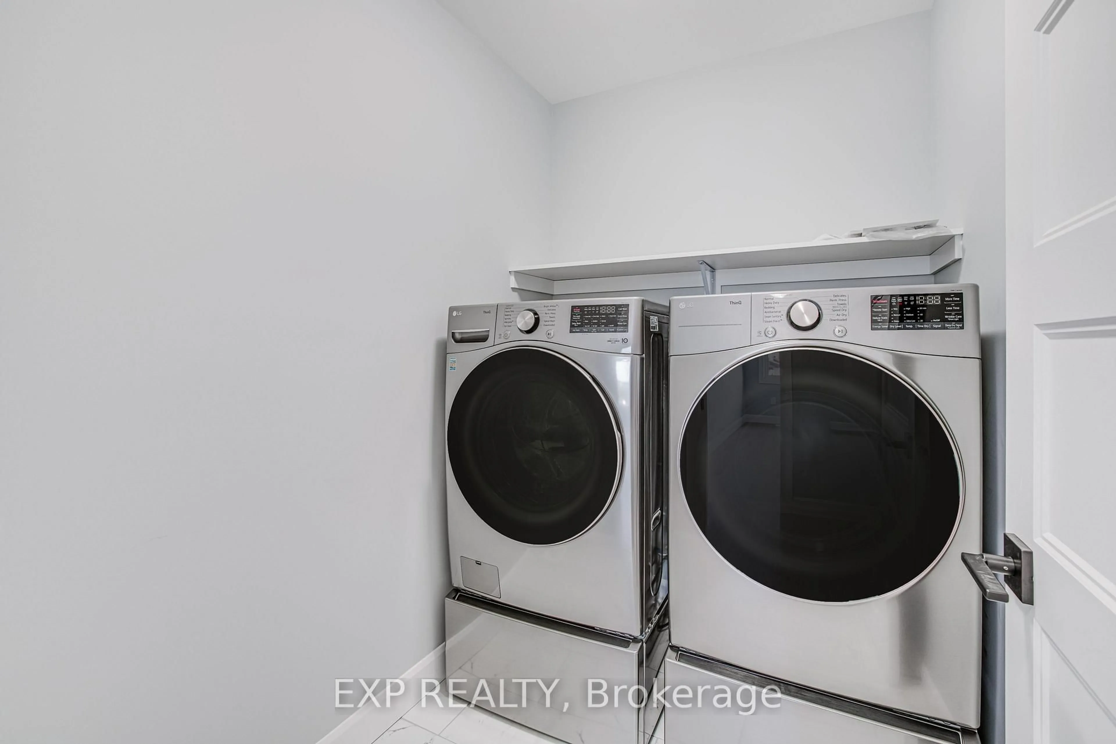 Laundry room for 114 Lorie St, The Nation Ontario K0A 2M0