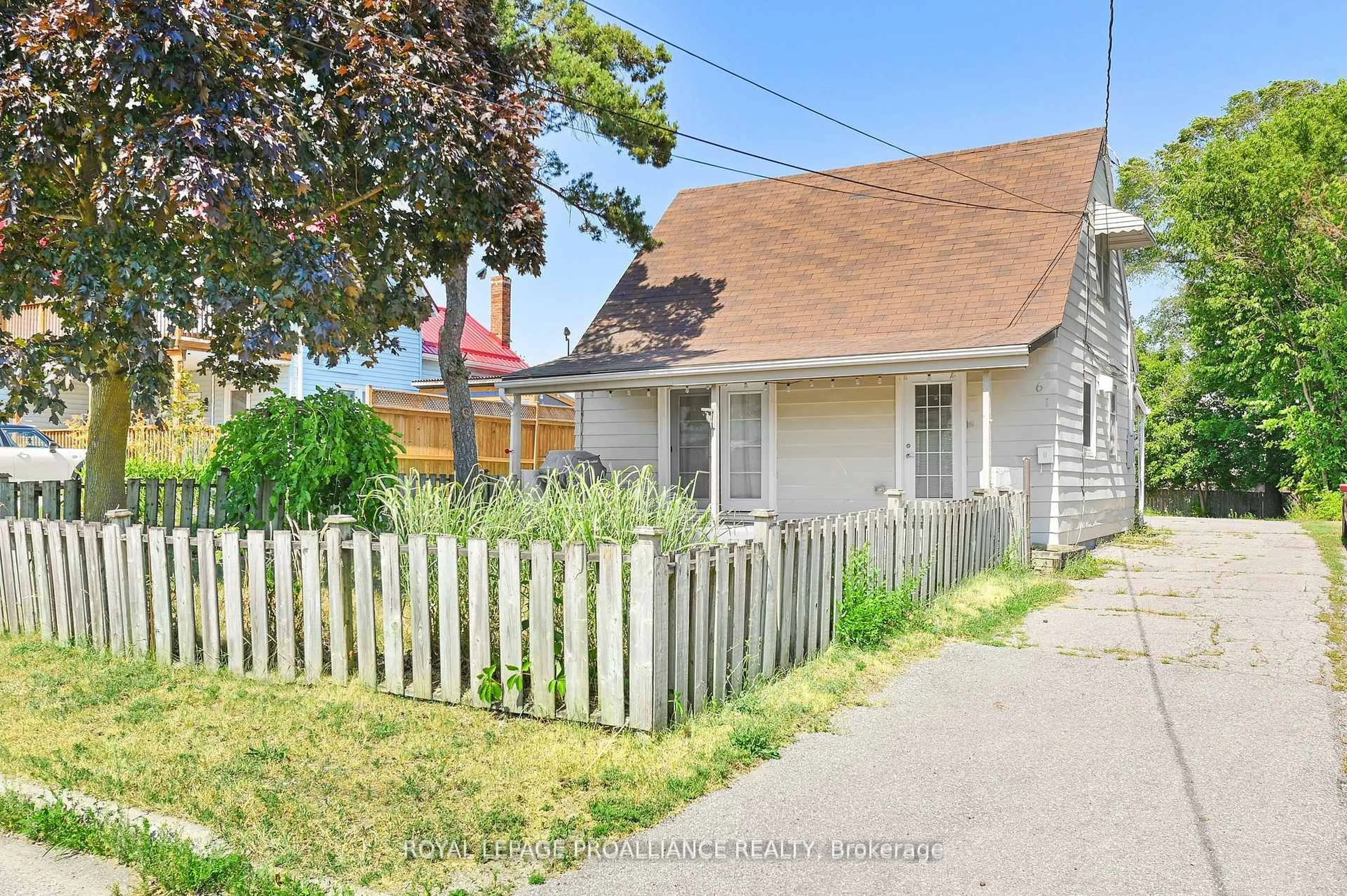 Unknown for 61 Delaney St, Quinte West Ontario K8V 4L7