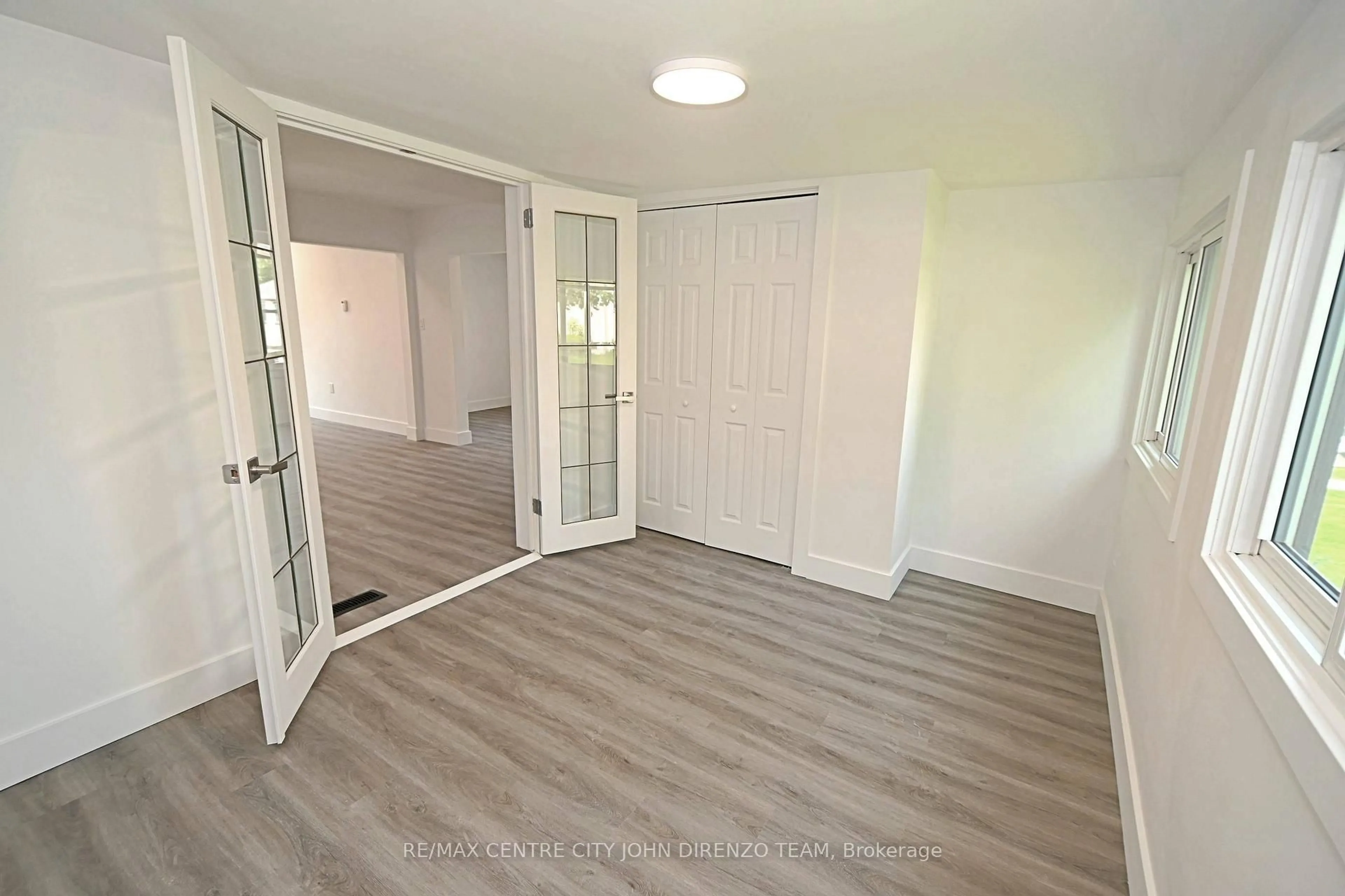 A pic of a room for 52 Woodworth Ave, St. Thomas Ontario N5P 3J8